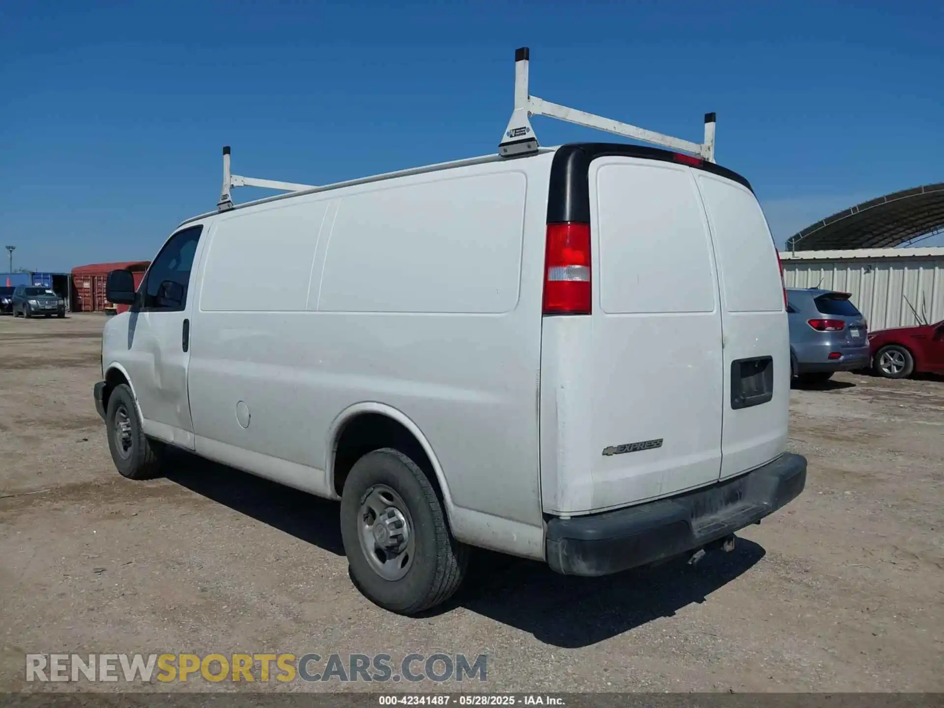 3 Photograph of a damaged car 1GCWGAFP0M1180922 CHEVROLET EXPRESS CARGO 2021