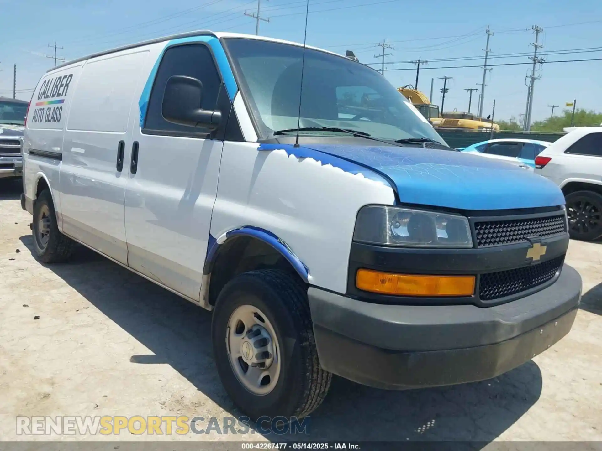 1 Photograph of a damaged car 1GCWGAFP0M1265274 CHEVROLET EXPRESS CARGO 2021