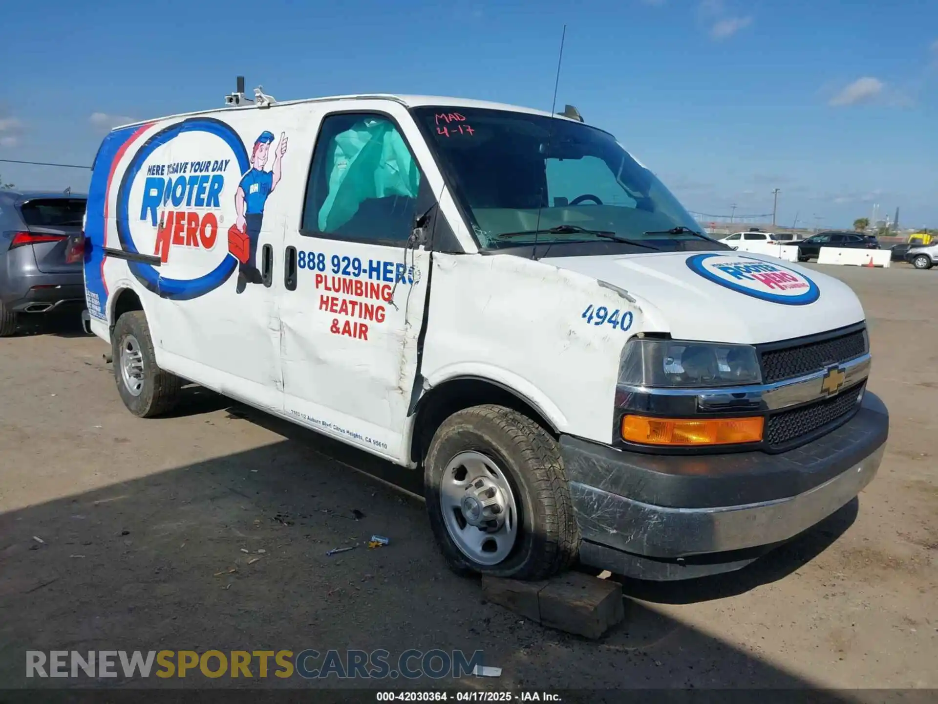 1 Photograph of a damaged car 1GCWGAFP3M1204940 CHEVROLET EXPRESS CARGO 2021