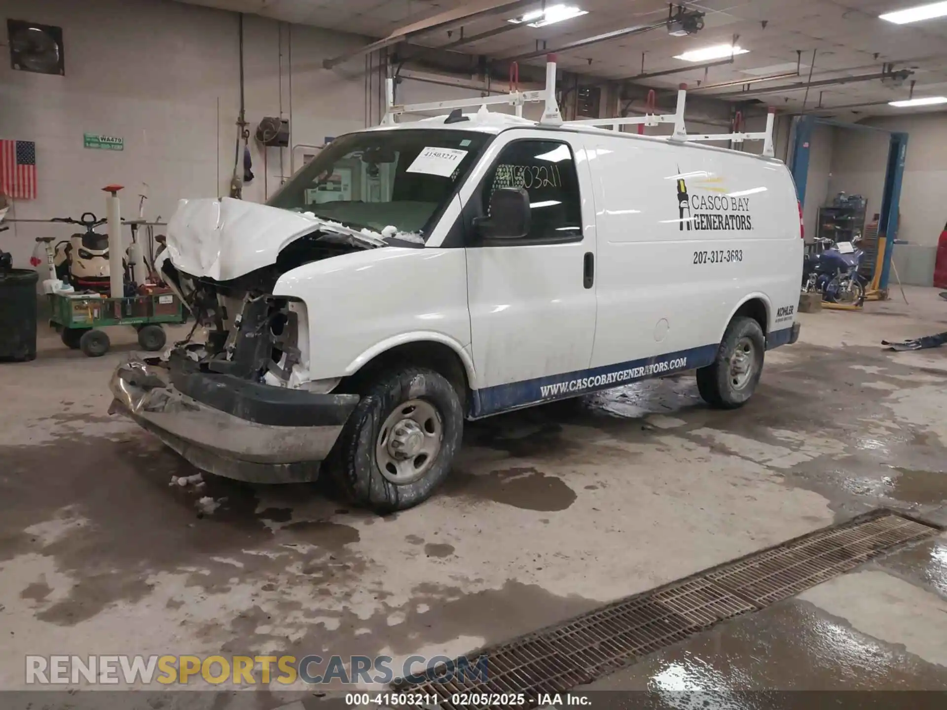 2 Фотография поврежденного автомобиля 1GCWGAFP9M1303035 CHEVROLET EXPRESS CARGO 2021