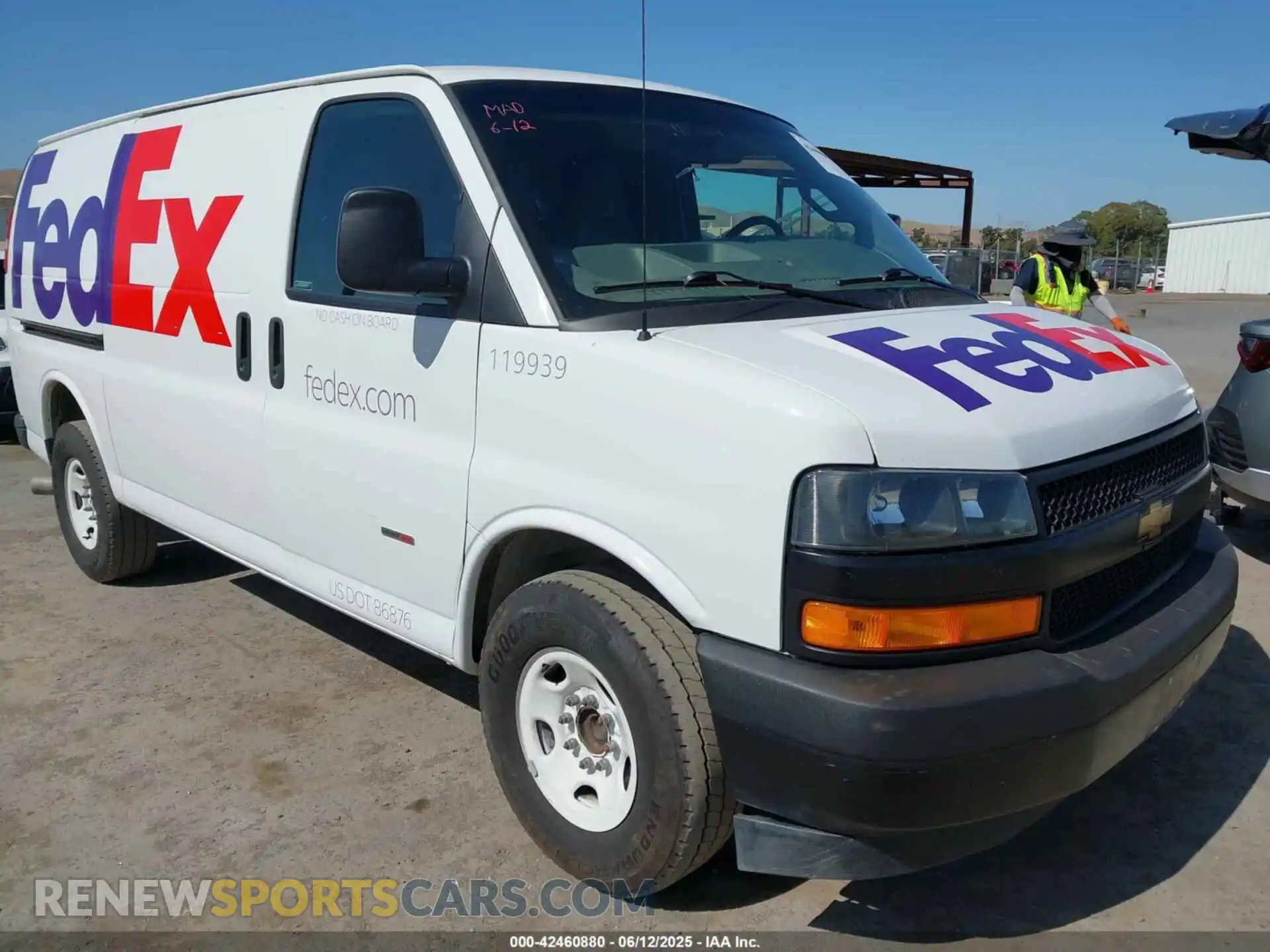 1 fotografías del automóvil dañado 1GCWGAF15N1232395 CHEVROLET EXPRESS CARGO 2022