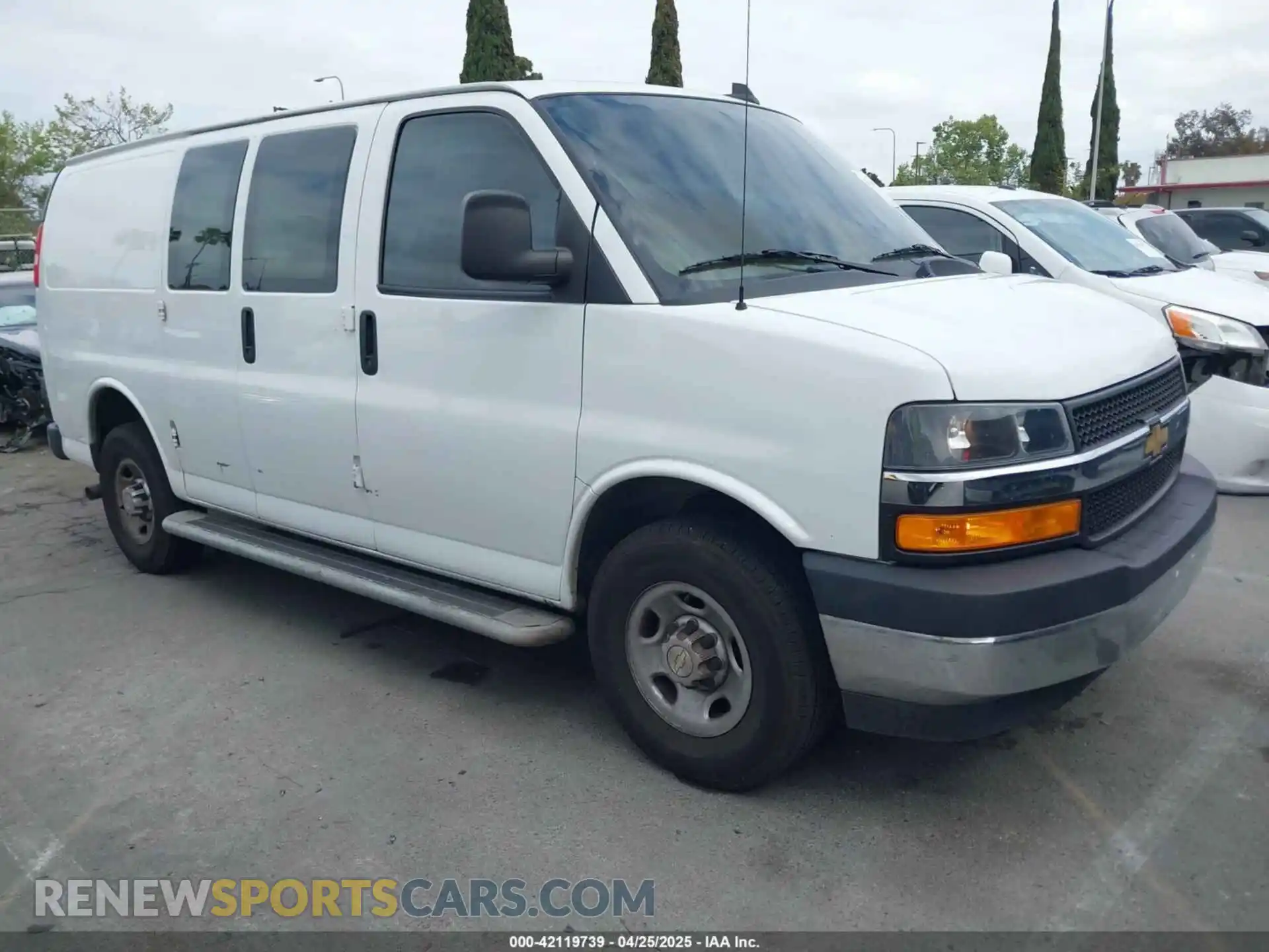 1 Photograph of a damaged car 1GCWGAFP0N1146450 CHEVROLET EXPRESS CARGO 2022
