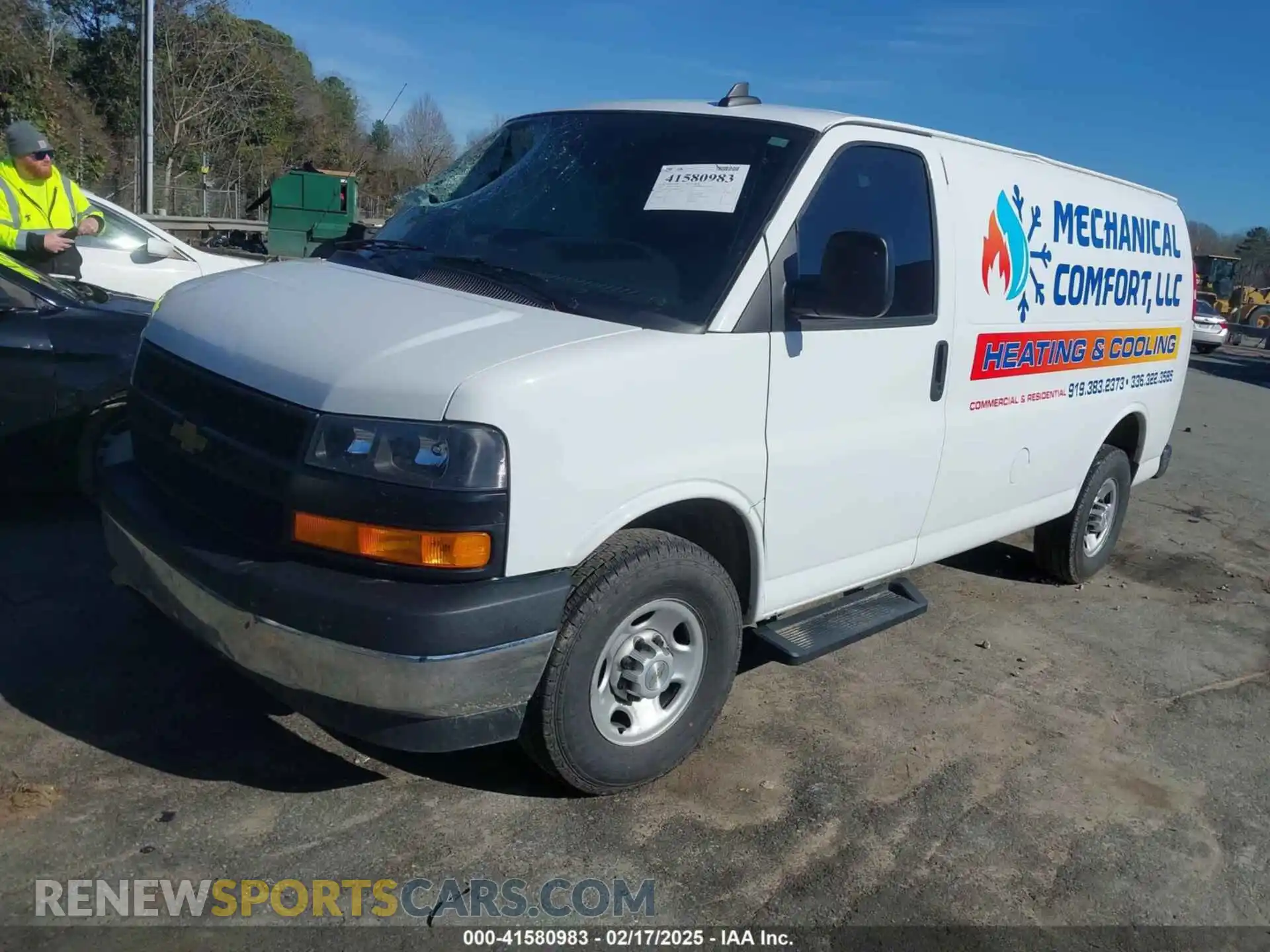 2 Photograph of a damaged car 1GCWGAFP3N1206530 CHEVROLET EXPRESS CARGO 2022