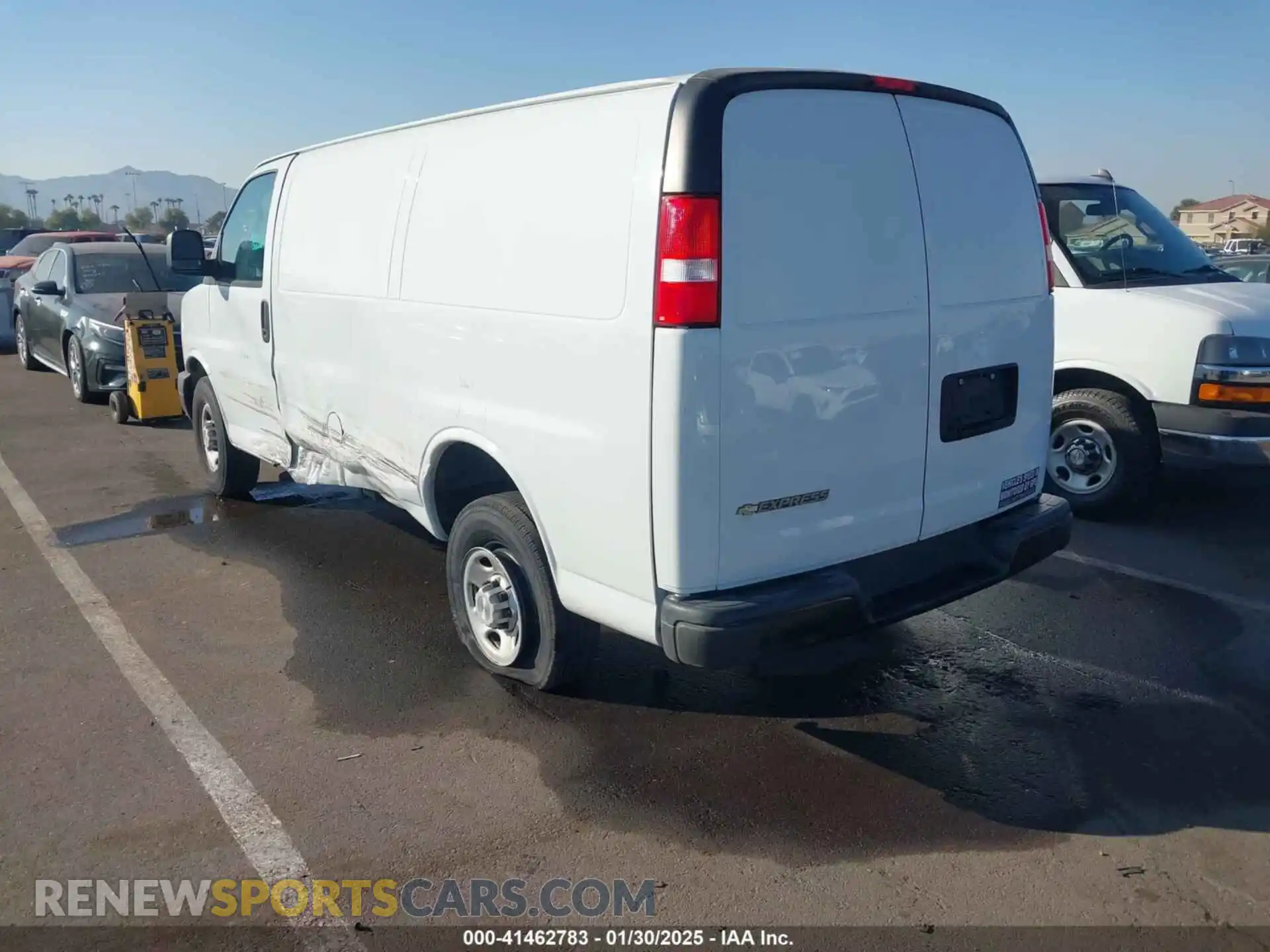 3 Photograph of a damaged car 1GCWGAFP9N1261774 CHEVROLET EXPRESS CARGO 2022