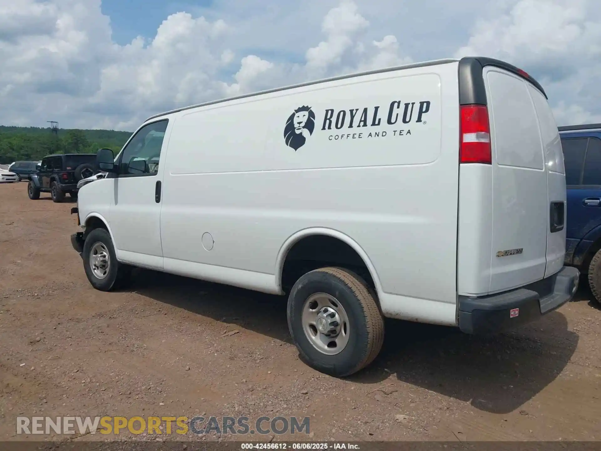 3 Photograph of a damaged car 1GCWGAFP0P1259463 CHEVROLET EXPRESS CARGO 2023