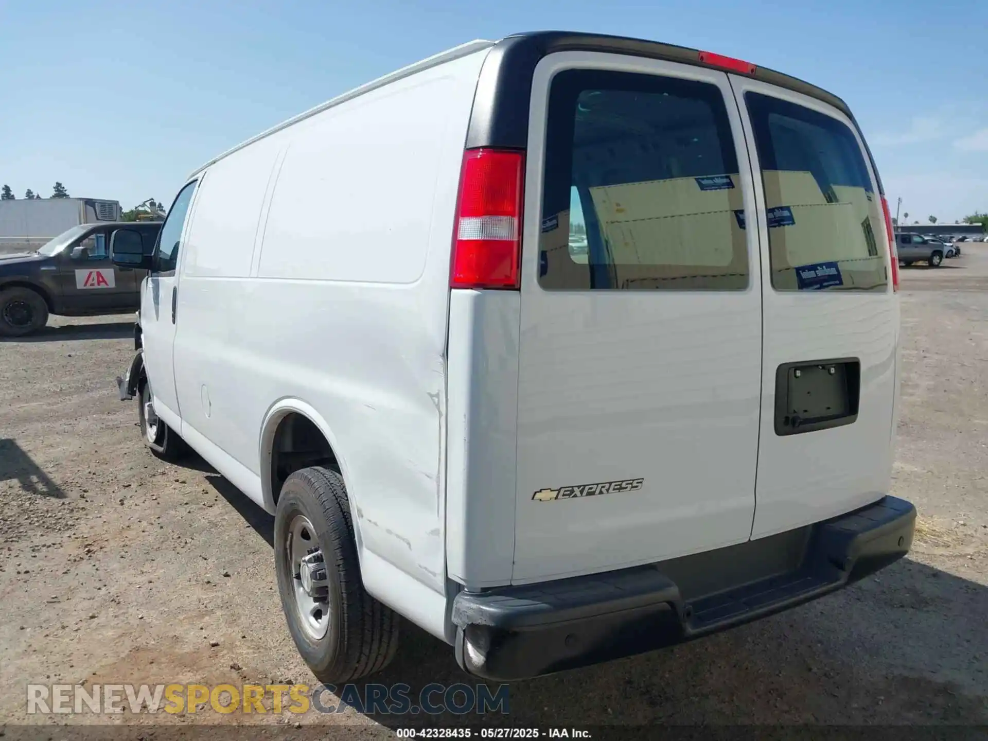 3 Photograph of a damaged car 1GCWGAFP2P1109998 CHEVROLET EXPRESS CARGO 2023