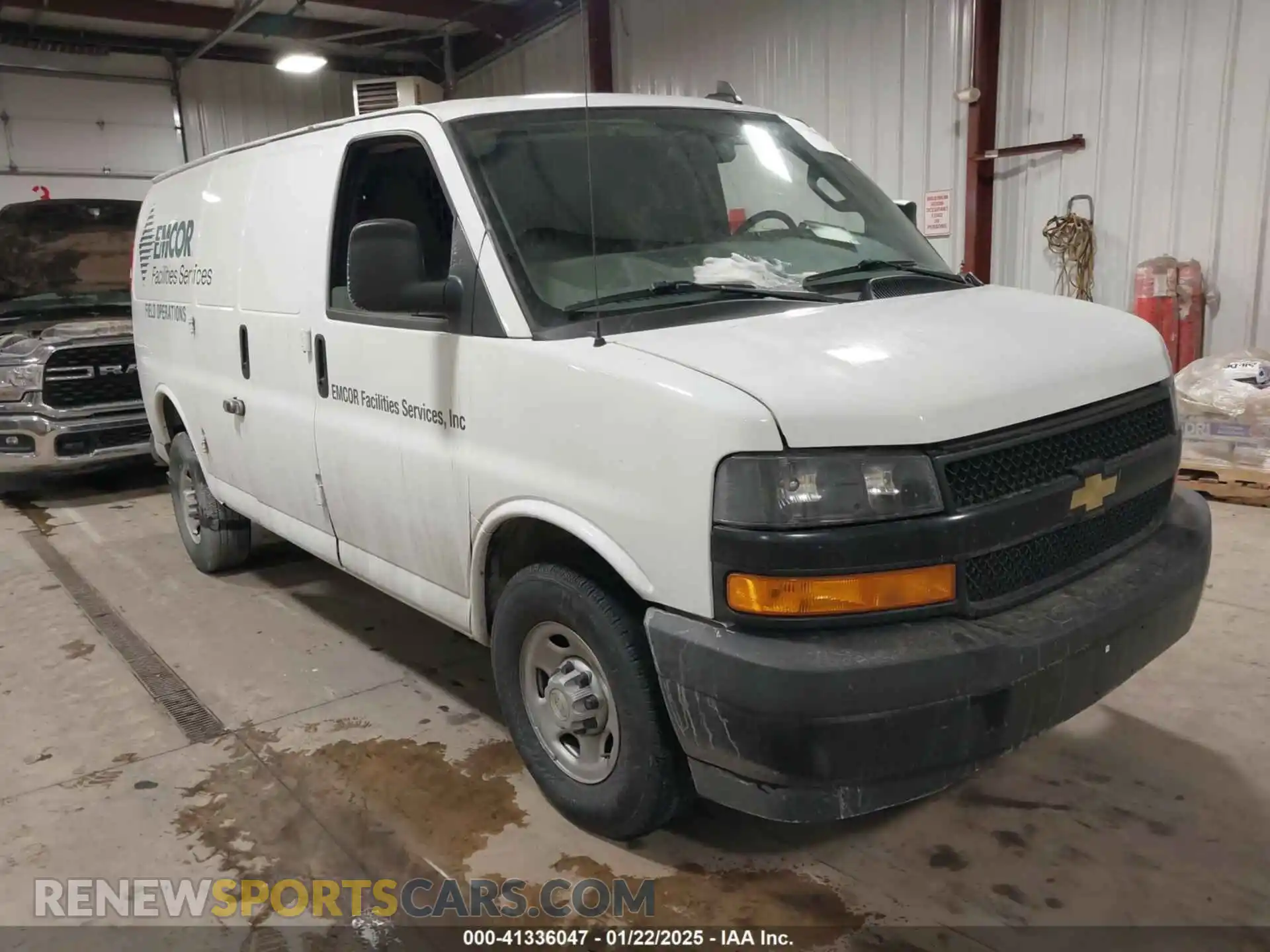 1 Photograph of a damaged car 1GCWGAFP3P1145554 CHEVROLET EXPRESS CARGO 2023