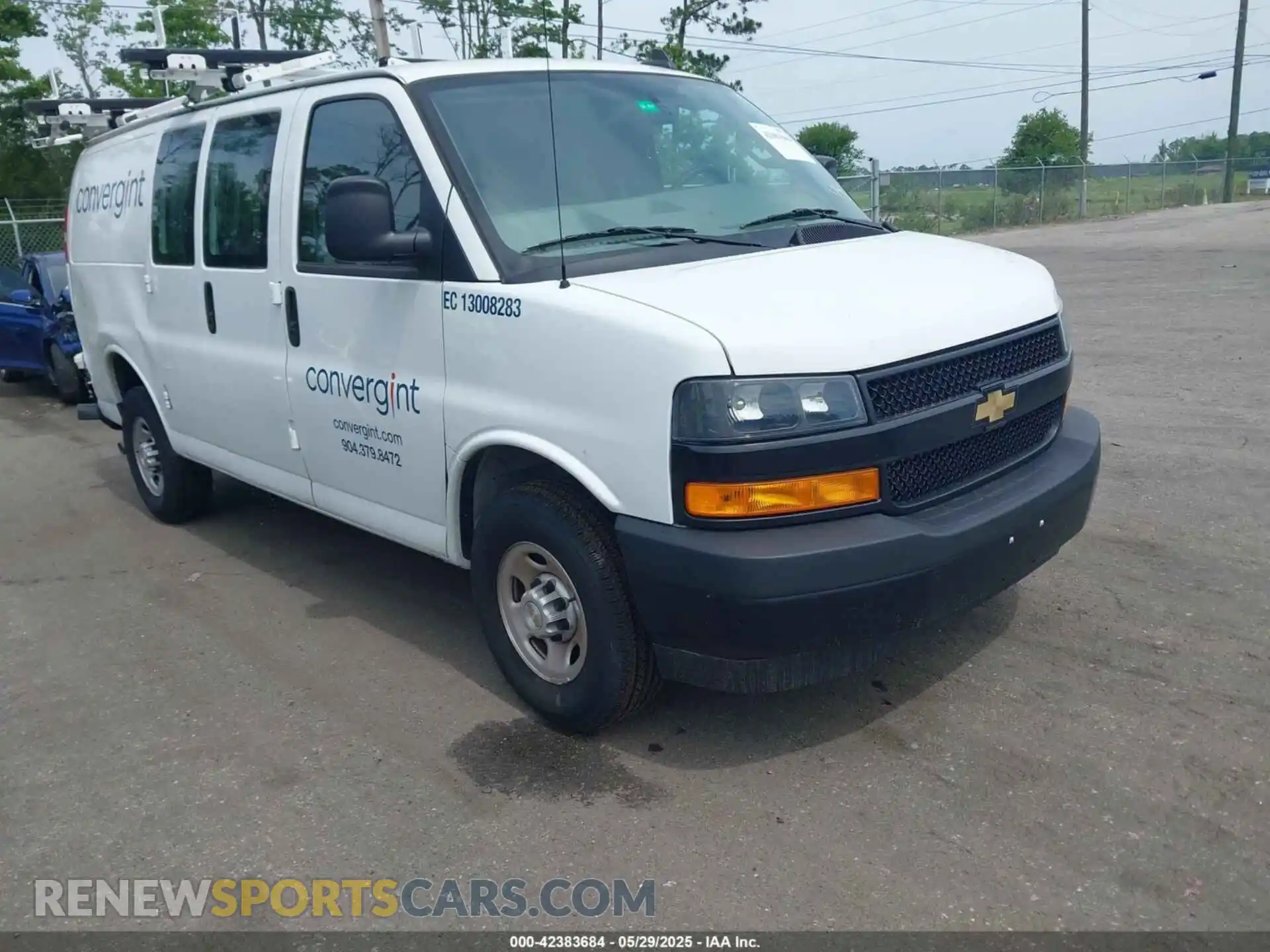 1 Photograph of a damaged car 1GCWGAFP5P1217550 CHEVROLET EXPRESS CARGO 2023