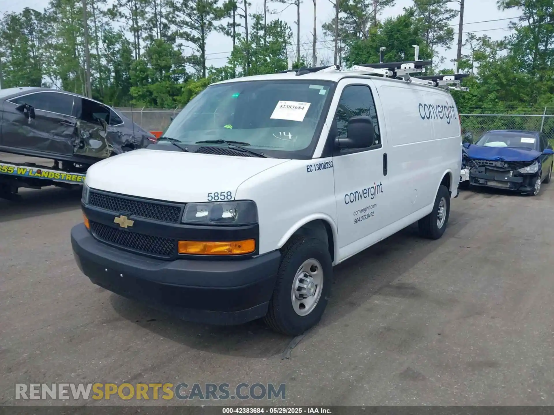2 Photograph of a damaged car 1GCWGAFP5P1217550 CHEVROLET EXPRESS CARGO 2023