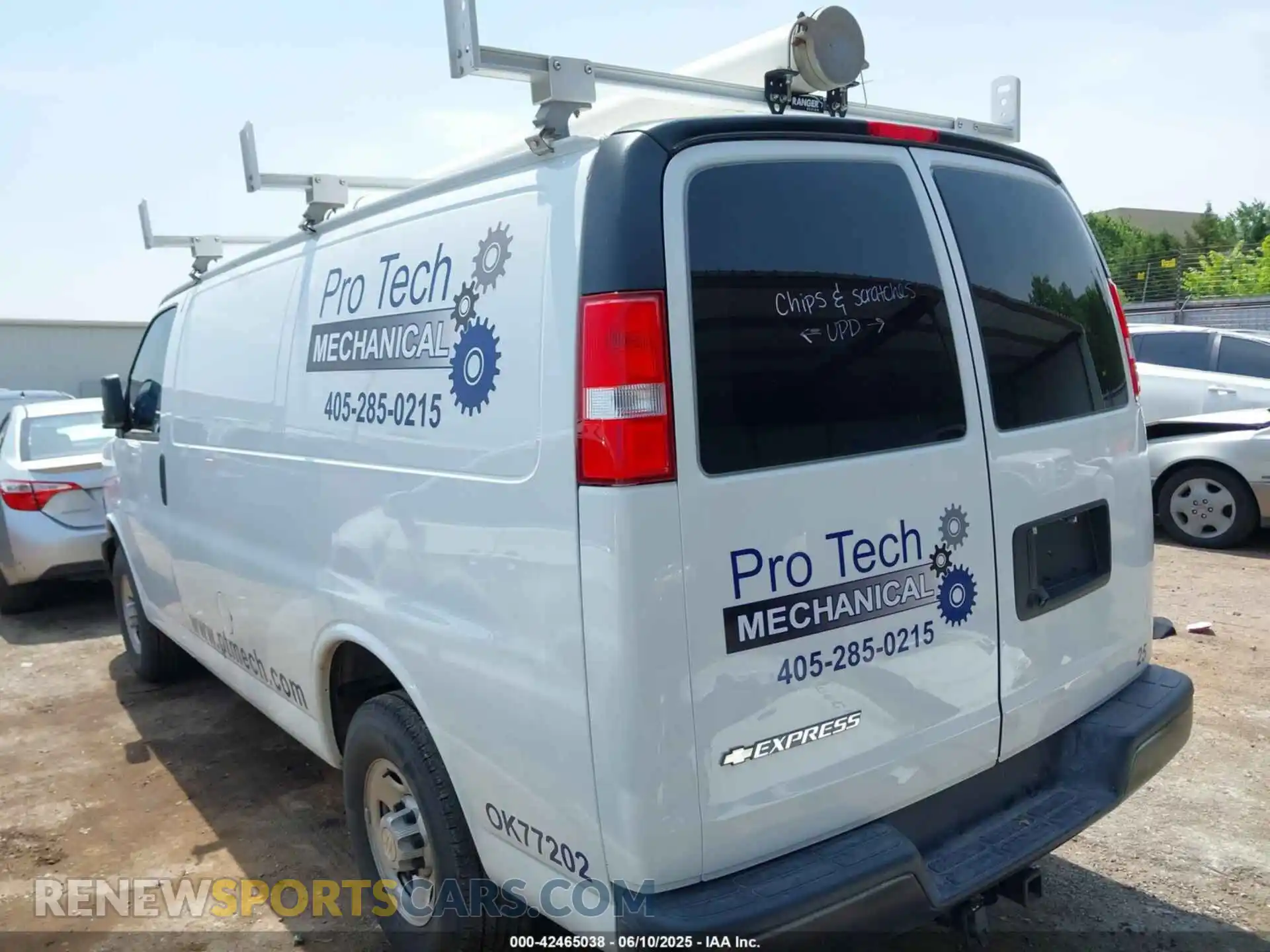 3 fotografías del automóvil dañado 1GCWGAF74R1106717 CHEVROLET EXPRESS CARGO 2024