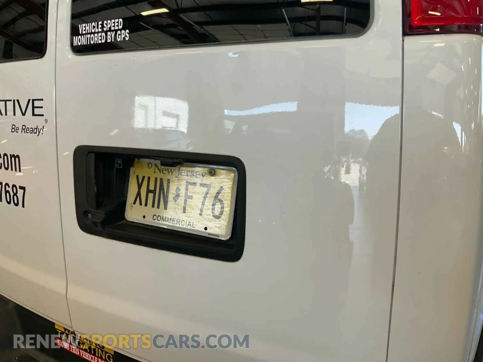 1 Photograph of a damaged car 1GCWGAFP2K1202013 CHEVROLET EXPRESS G2500 2019