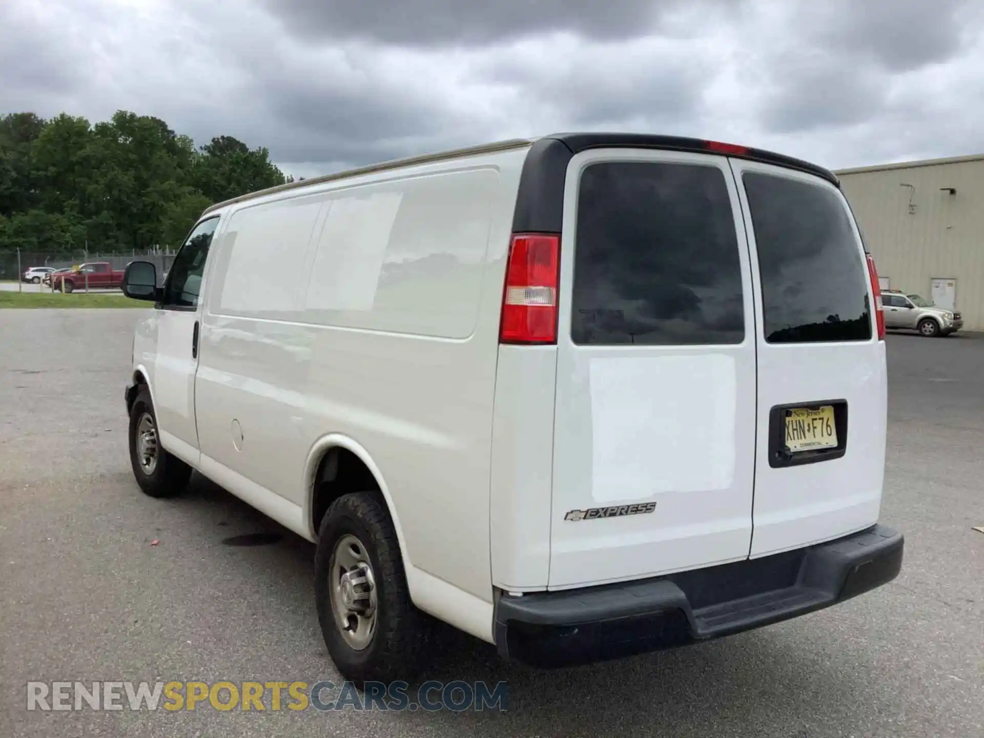 3 Photograph of a damaged car 1GCWGAFP2K1202013 CHEVROLET EXPRESS G2500 2019