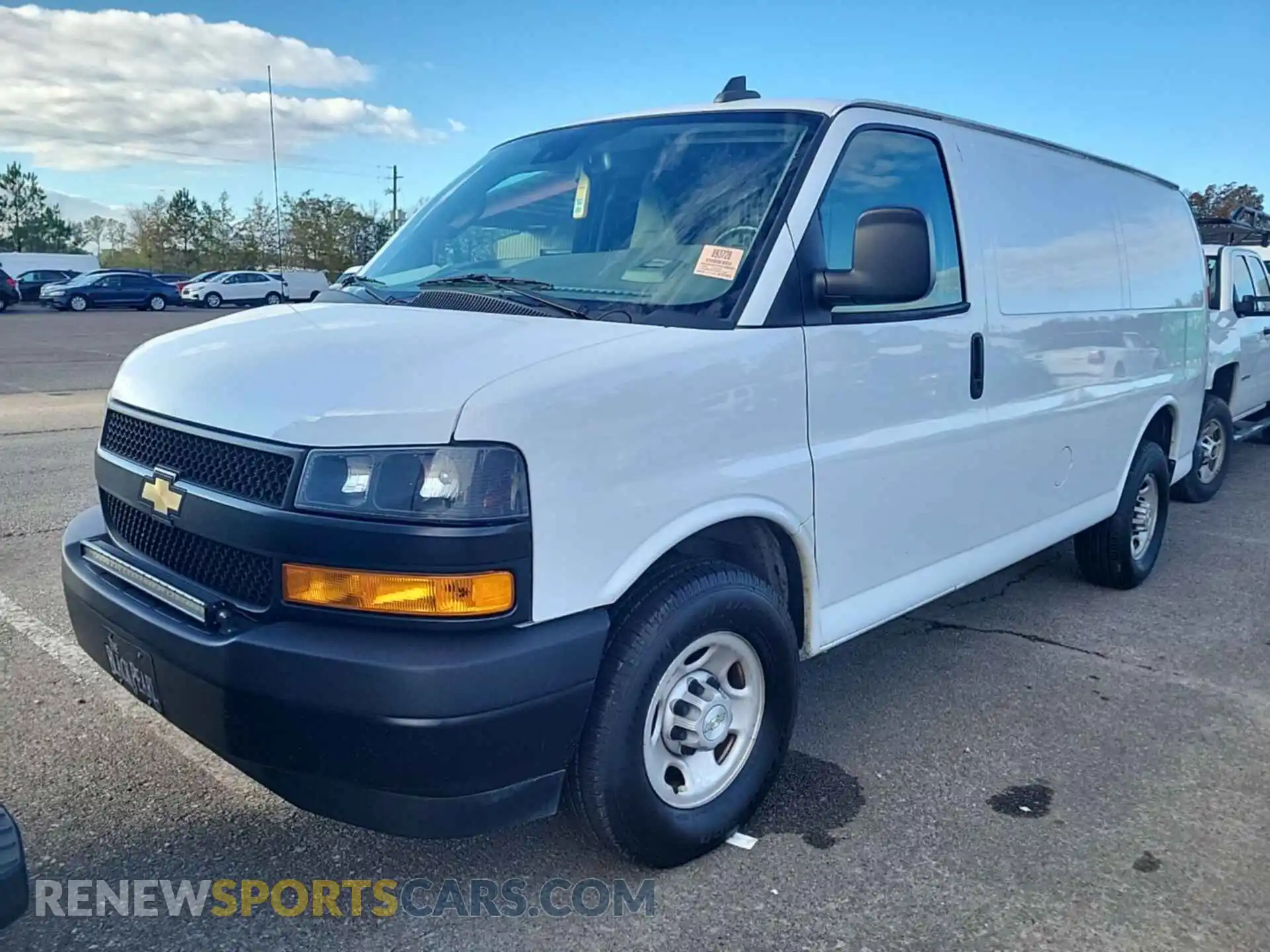2 Photograph of a damaged car 1GCWGAFP6M1308581 CHEVROLET EXPRESS G2500 2021