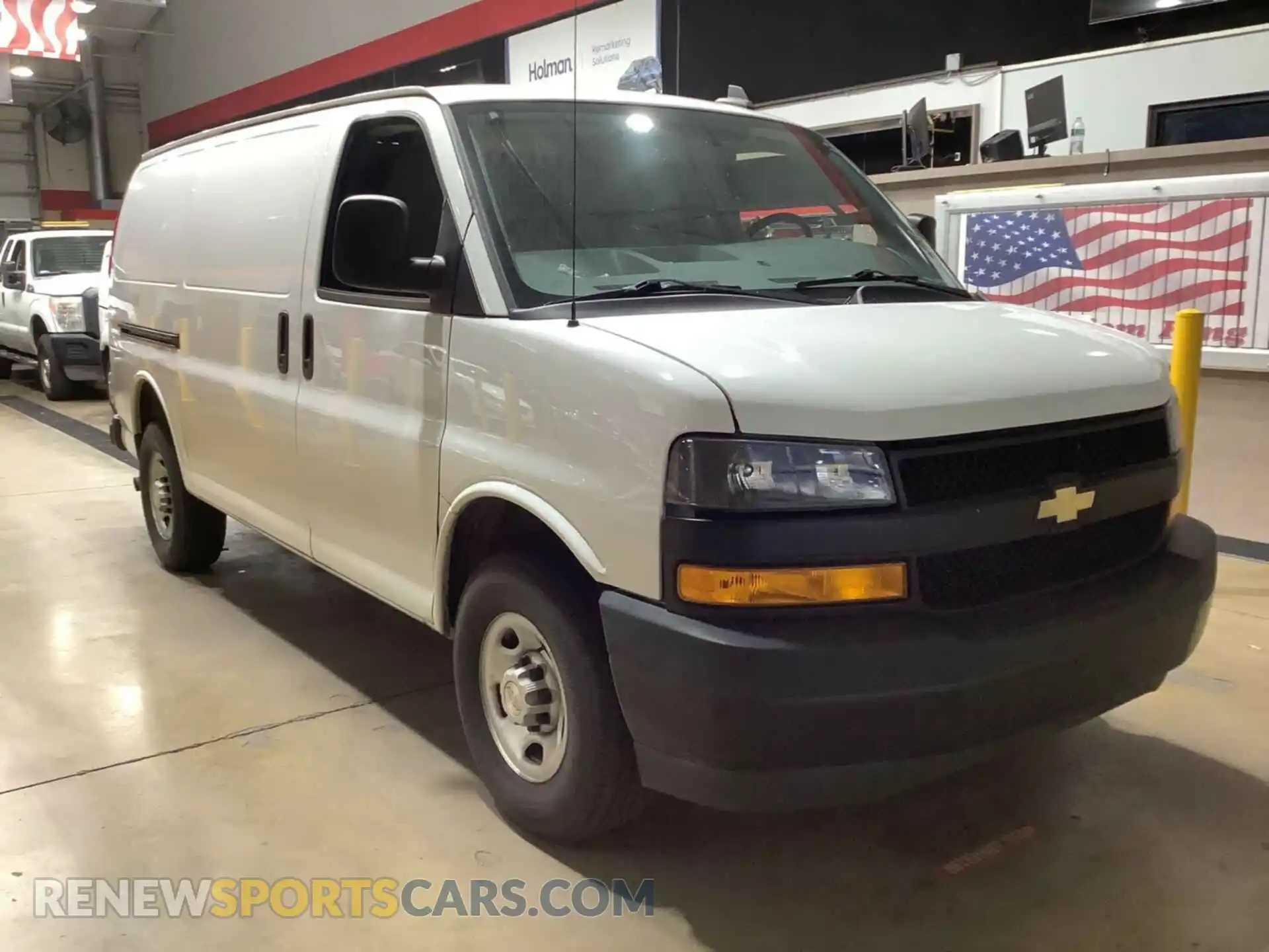 3 fotografías del automóvil dañado 1GCWGAFP1N1258724 CHEVROLET EXPRESS G2500 2022