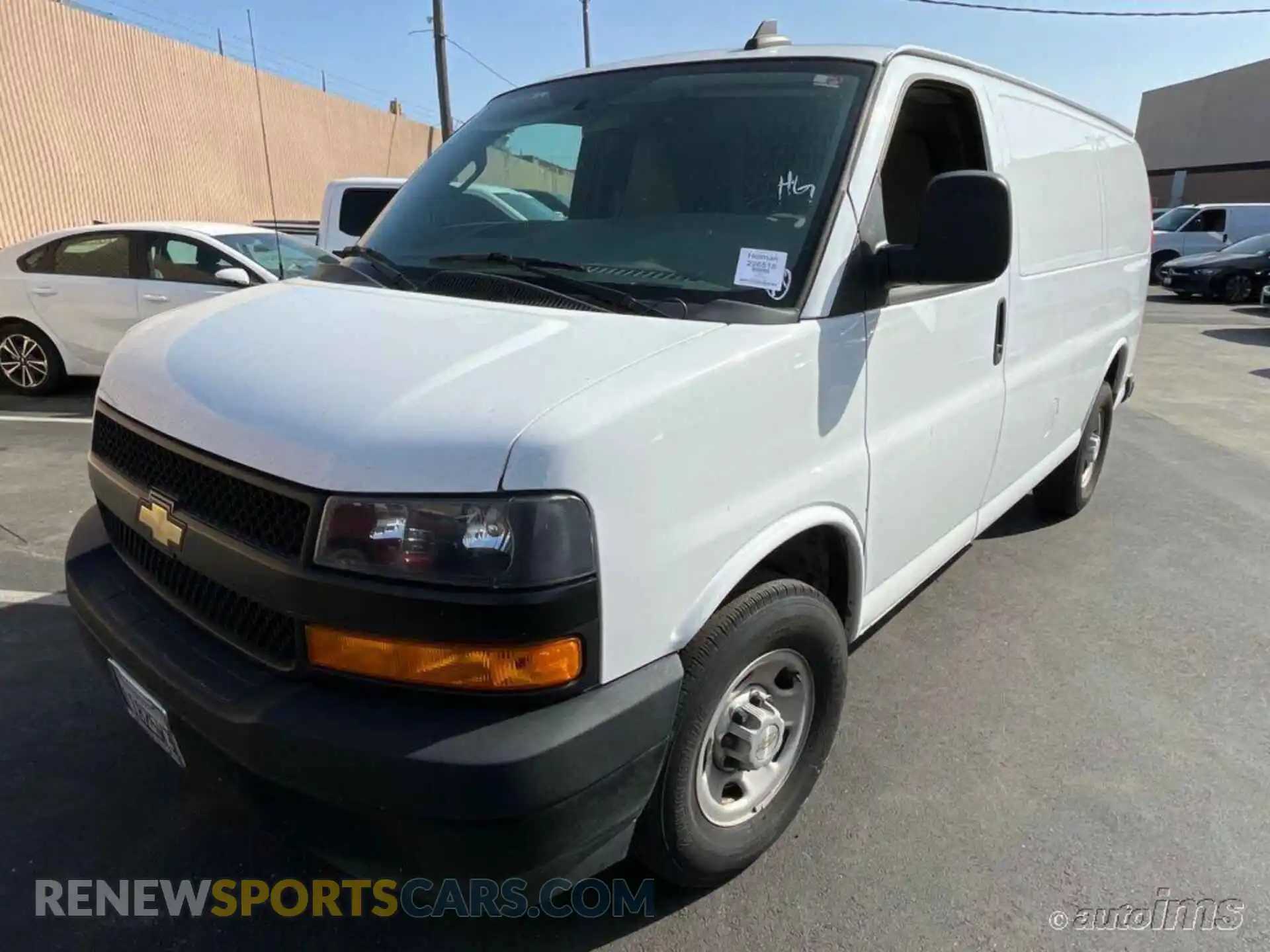 3 fotografías del automóvil dañado 1GCWGAFP6N1216906 CHEVROLET EXPRESS G2500 2022