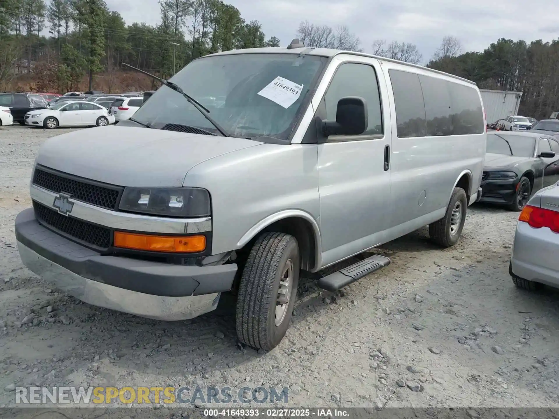 2 Photograph of a damaged car 1GAWGEFP0L1263765 CHEVROLET EXPRESS PASSENGER 2020