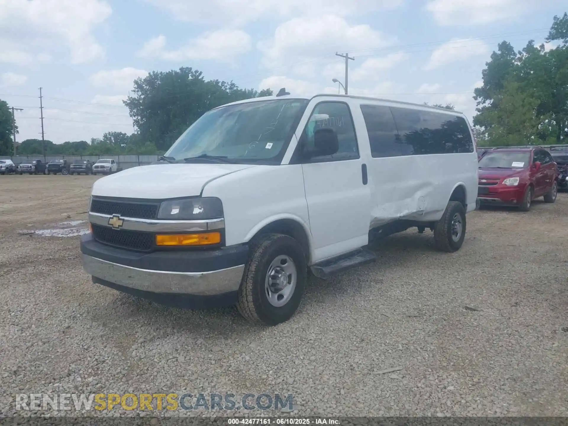 2 Photograph of a damaged car 1GAZGPFG1L1147161 CHEVROLET EXPRESS PASSENGER 2020