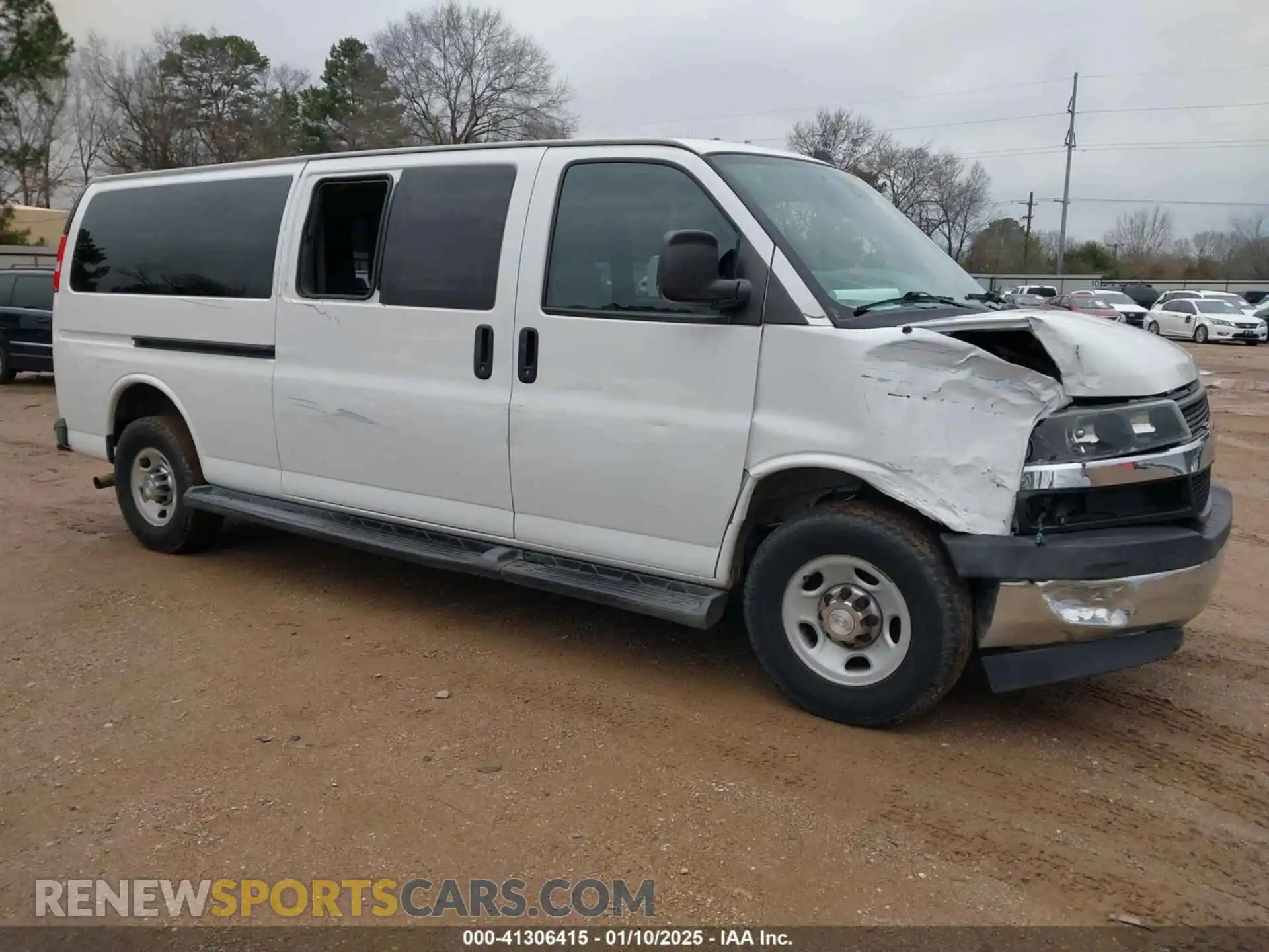 1 Photograph of a damaged car 1GAZGPFG4L1121251 CHEVROLET EXPRESS PASSENGER 2020