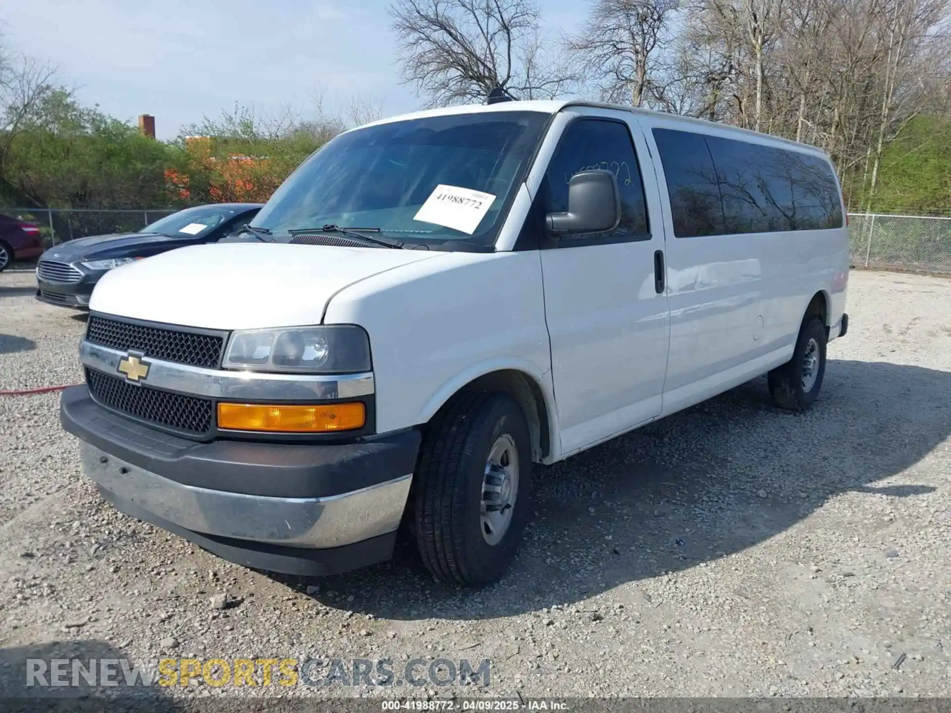 2 Photograph of a damaged car 1GAZGPFG8L1152065 CHEVROLET EXPRESS PASSENGER 2020