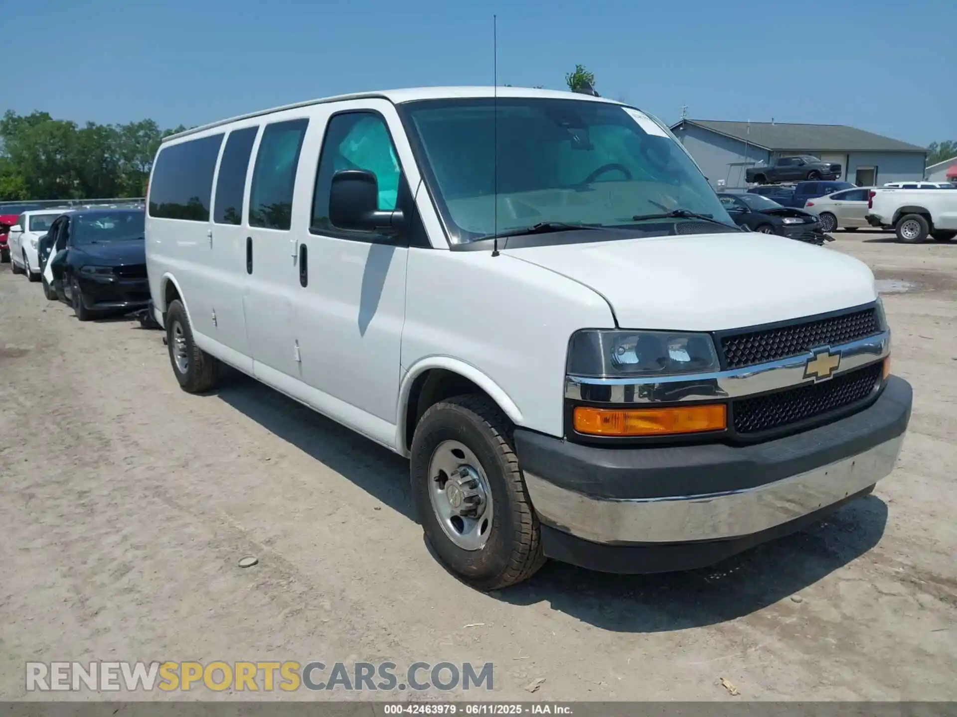 1 Photograph of a damaged car 1GAZGPFG8L1215472 CHEVROLET EXPRESS PASSENGER 2020
