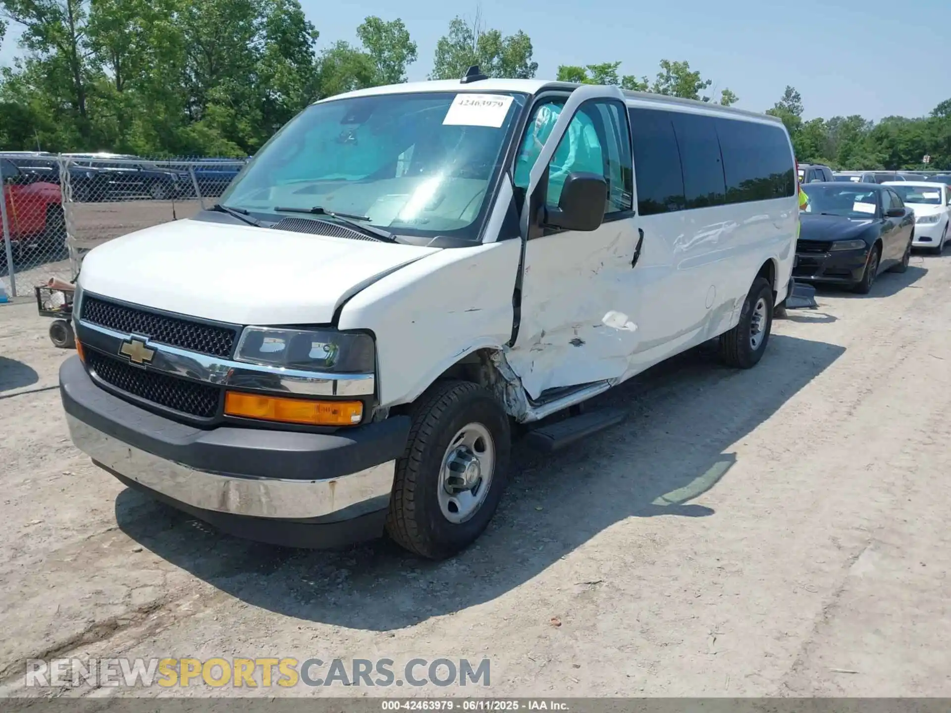 2 Photograph of a damaged car 1GAZGPFG8L1215472 CHEVROLET EXPRESS PASSENGER 2020