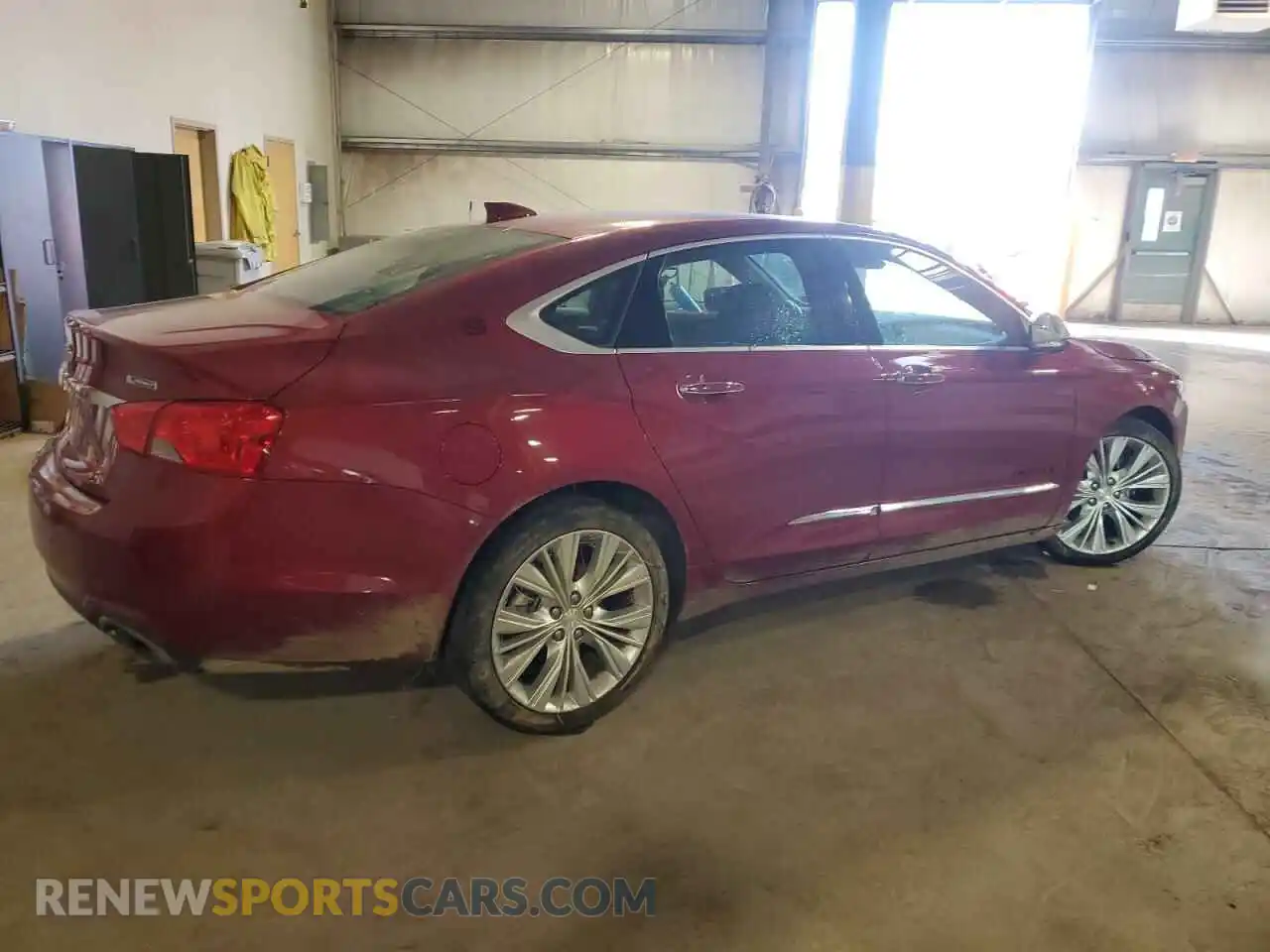 3 Фотография поврежденного автомобиля 1G1105S33LU105095 CHEVROLET IMPALA 2020