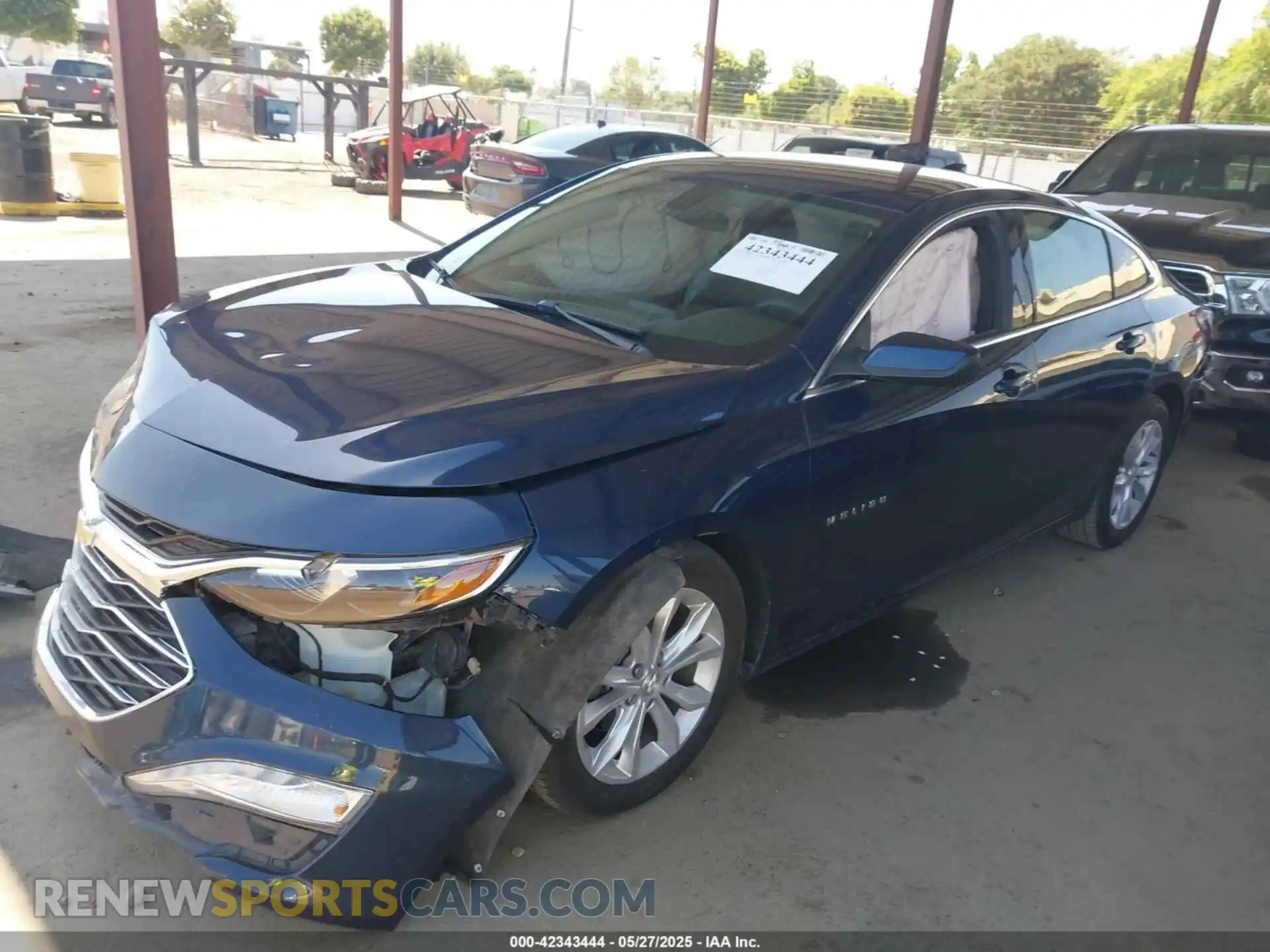 2 fotografías del automóvil dañado 1G1ZD5ST2LF088558 CHEVROLET MALIBU 2020