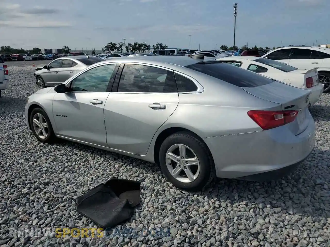 2 fotografías del automóvil dañado 1G1ZB5ST2MF057625 CHEVROLET MALIBU 2021