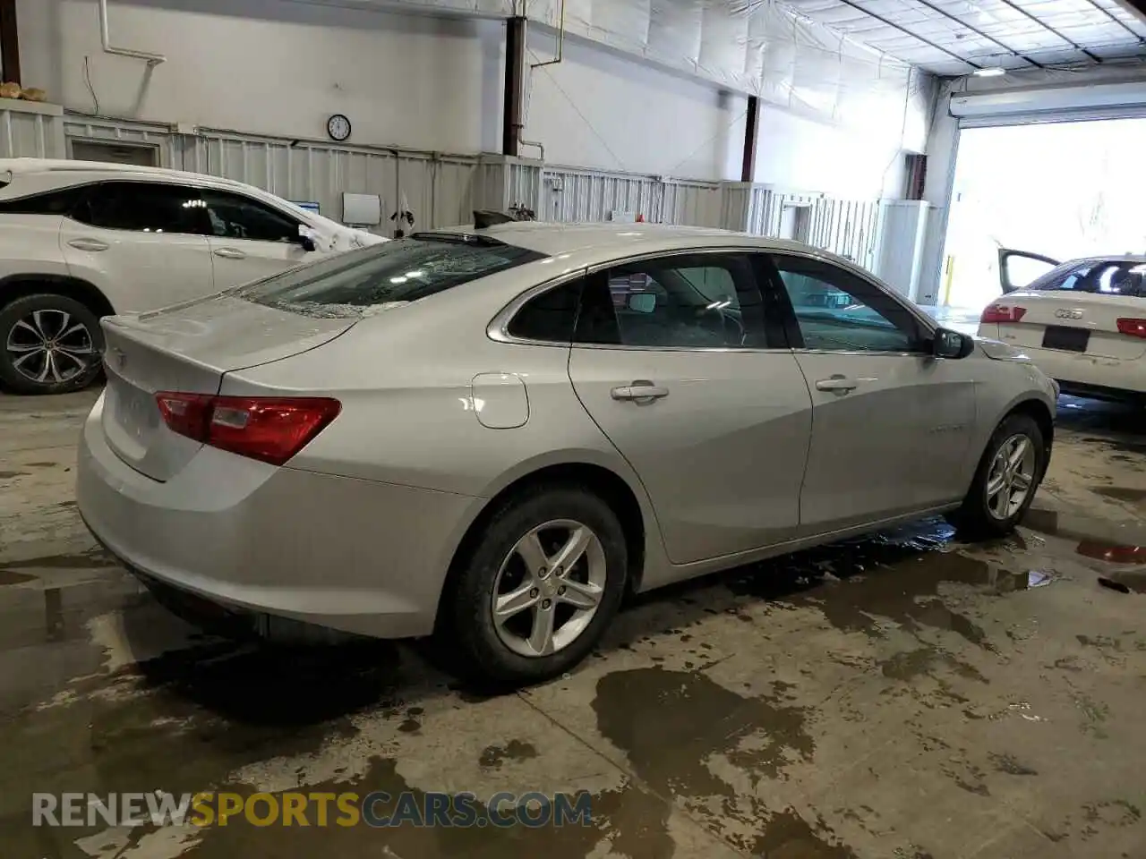 3 Photograph of a damaged car 1G1ZC5ST8MF082137 CHEVROLET MALIBU 2021