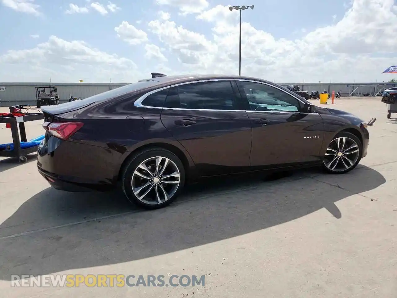 3 fotografías del automóvil dañado 1G1ZD5ST0MF015528 CHEVROLET MALIBU 2021