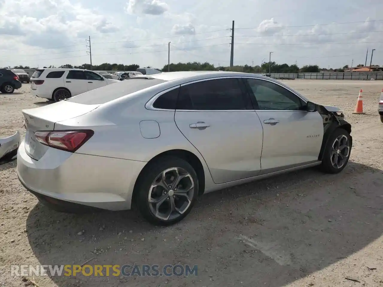 3 Photograph of a damaged car 1G1ZD5ST0MF071565 CHEVROLET MALIBU 2021