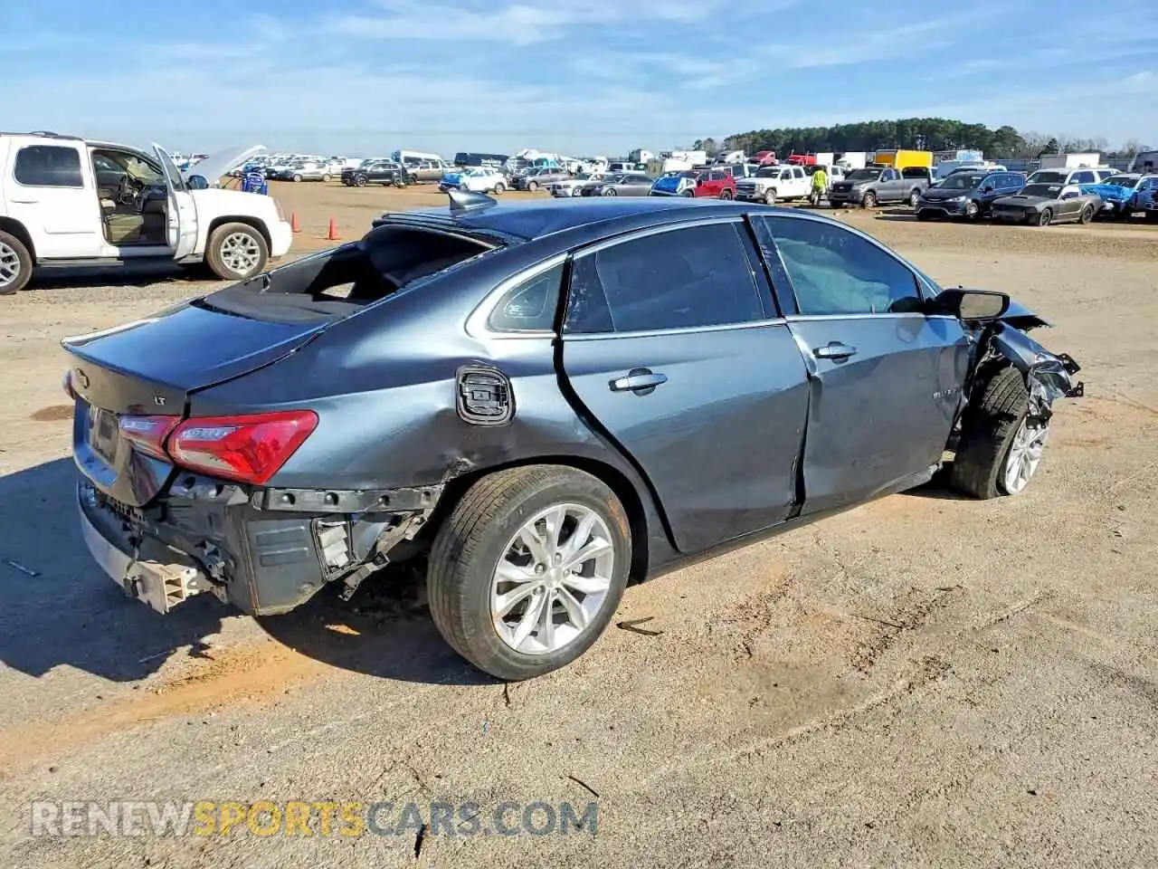 3 Photograph of a damaged car 1G1ZD5ST1MF021371 CHEVROLET MALIBU 2021