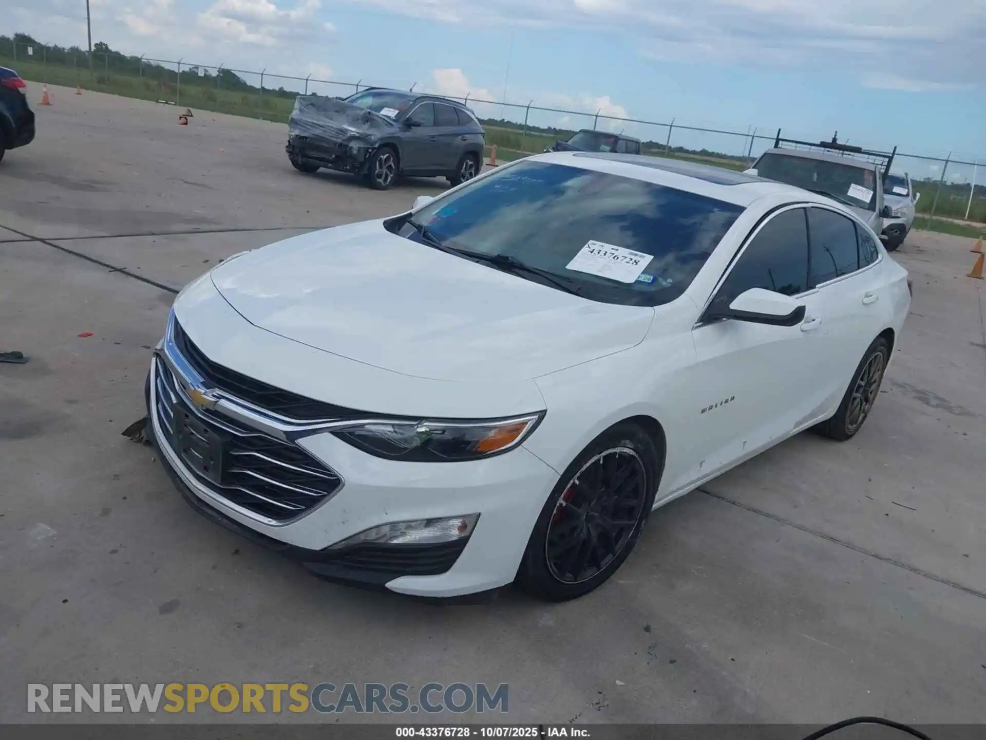 2 Photograph of a damaged car 1G1ZD5ST2MF026563 CHEVROLET MALIBU 2021