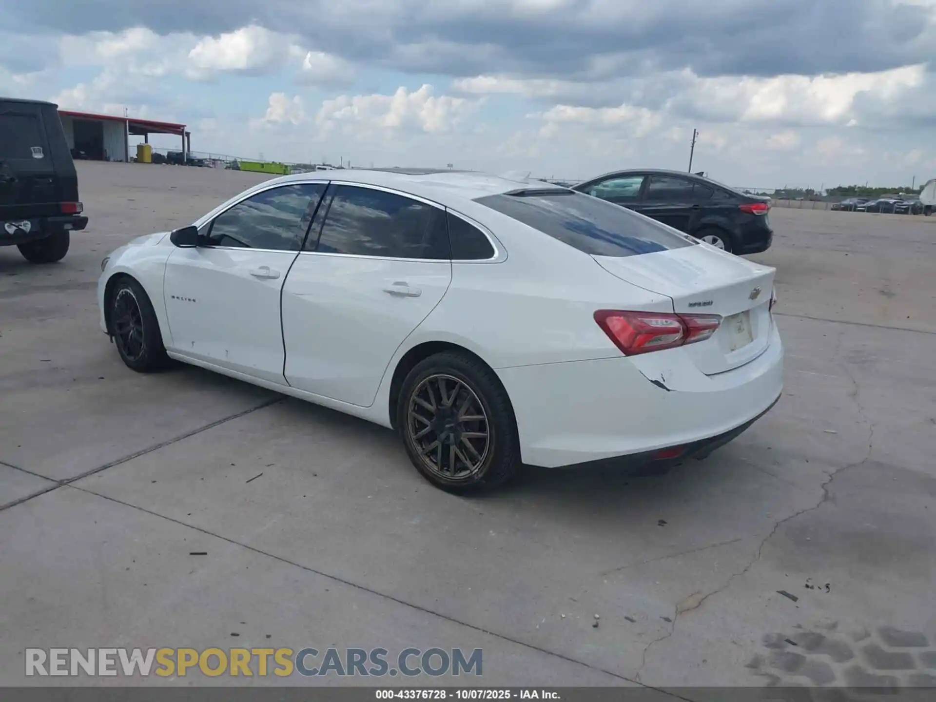 3 Photograph of a damaged car 1G1ZD5ST2MF026563 CHEVROLET MALIBU 2021