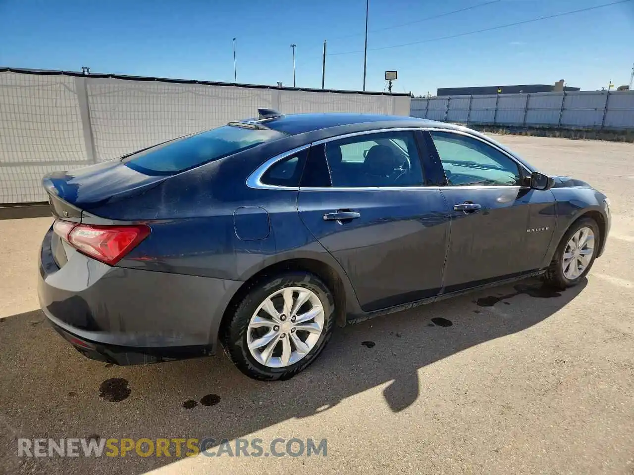 3 Photograph of a damaged car 1G1ZD5ST2MF033450 CHEVROLET MALIBU 2021