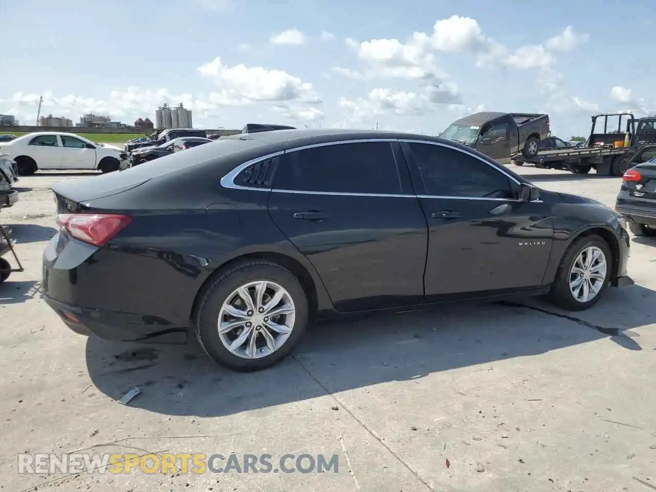 3 Photograph of a damaged car 1G1ZD5ST3MF070488 CHEVROLET MALIBU 2021