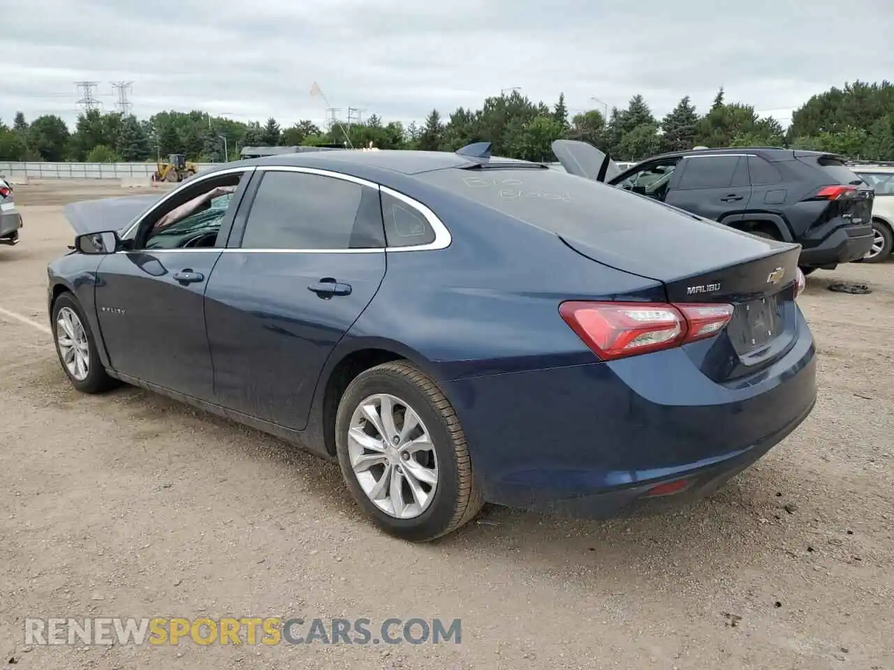 2 Photograph of a damaged car 1G1ZD5ST4MF005228 CHEVROLET MALIBU 2021
