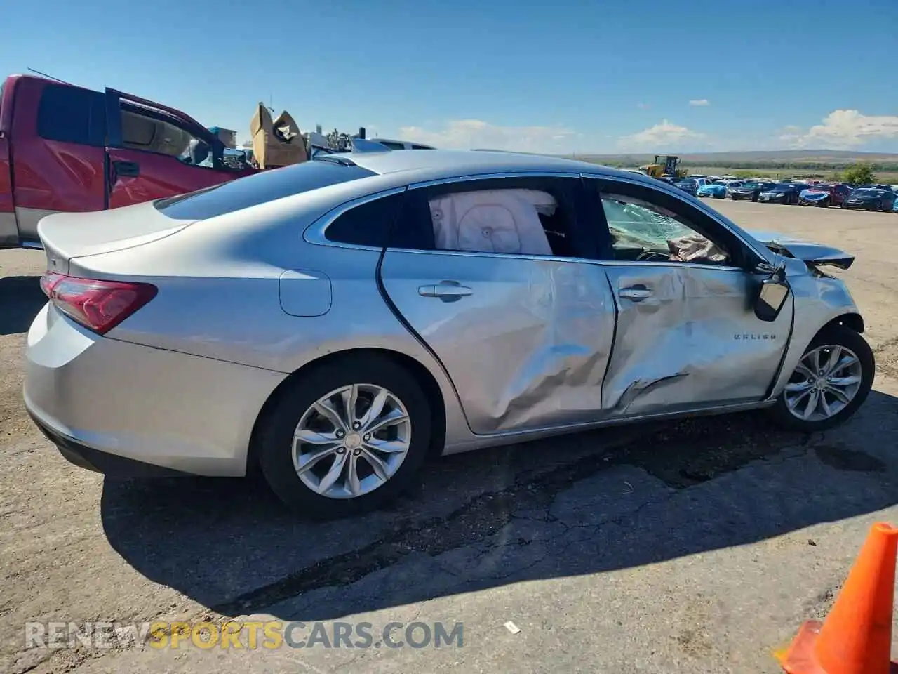 3 Photograph of a damaged car 1G1ZD5ST4MF066014 CHEVROLET MALIBU 2021