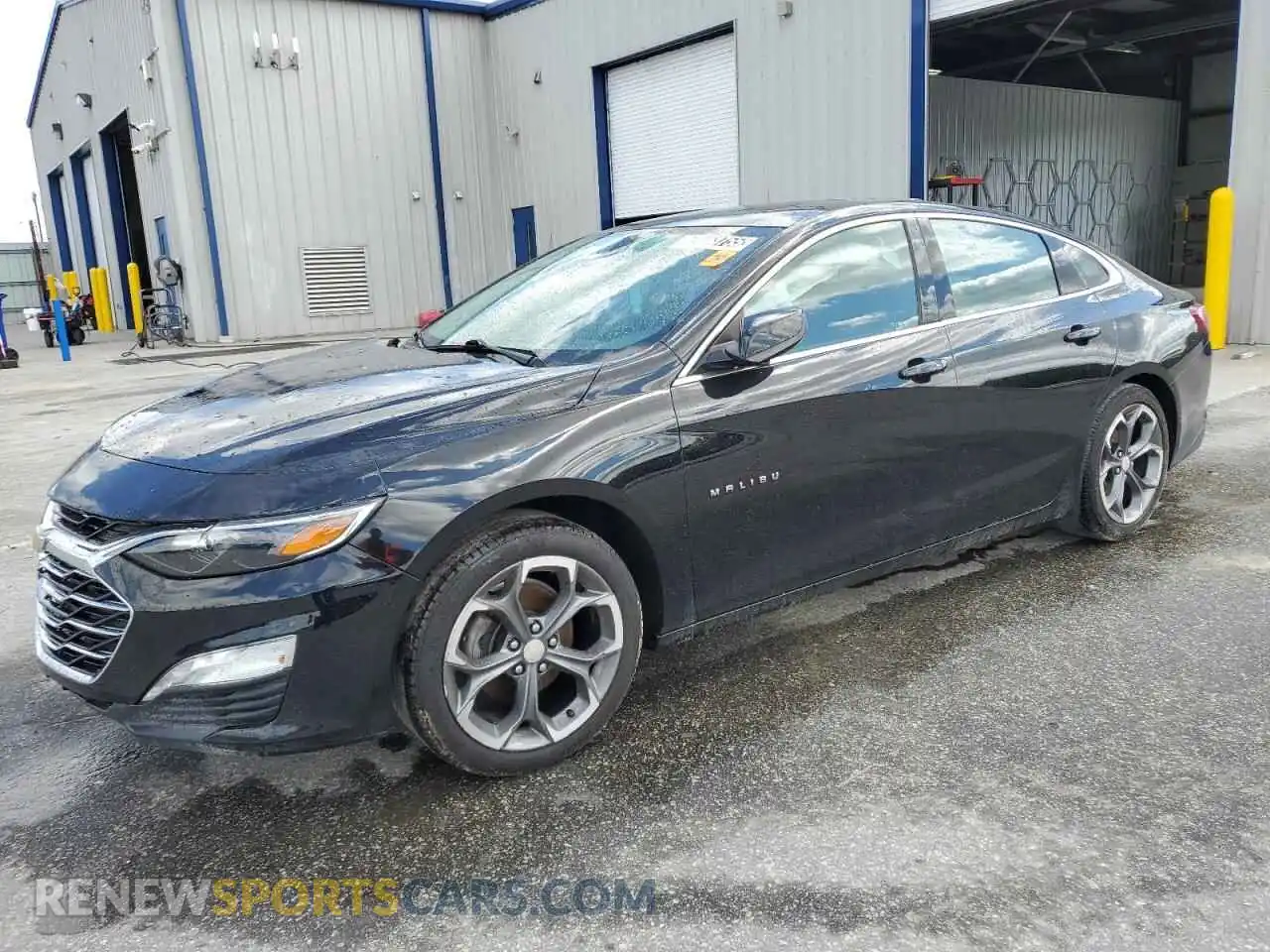 1 Photograph of a damaged car 1G1ZD5ST5MF005335 CHEVROLET MALIBU 2021