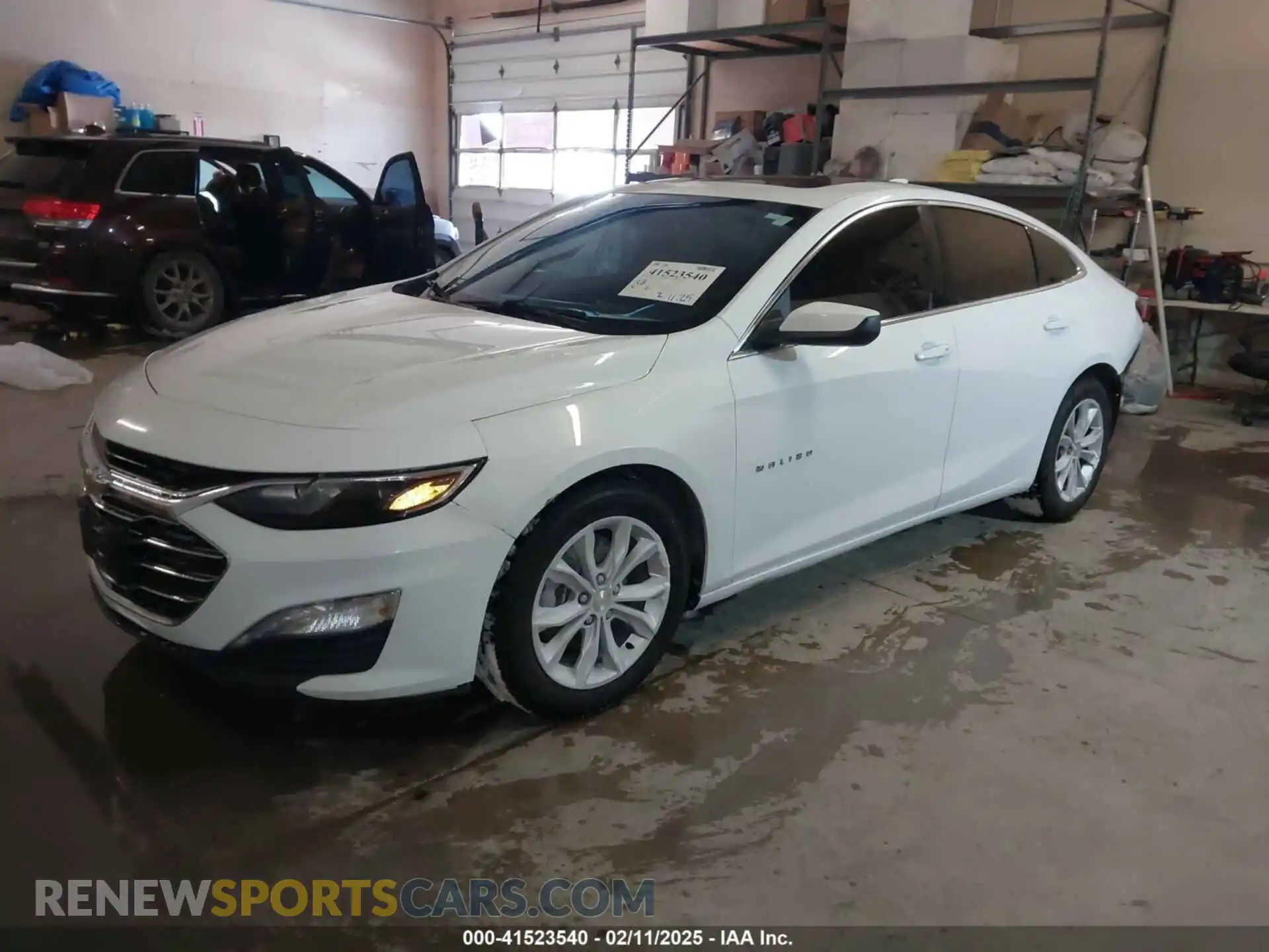 2 Photograph of a damaged car 1G1ZD5ST5MF010969 CHEVROLET MALIBU 2021