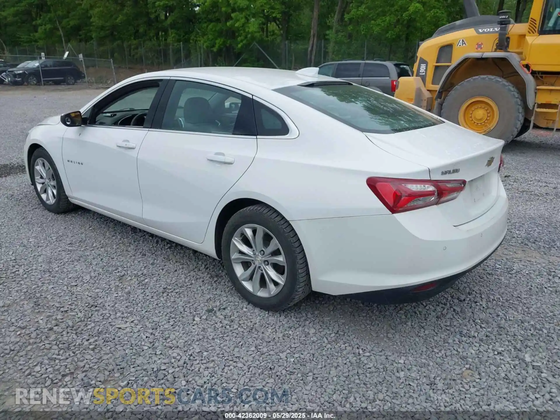 3 Photograph of a damaged car 1G1ZD5ST5MF013015 CHEVROLET MALIBU 2021