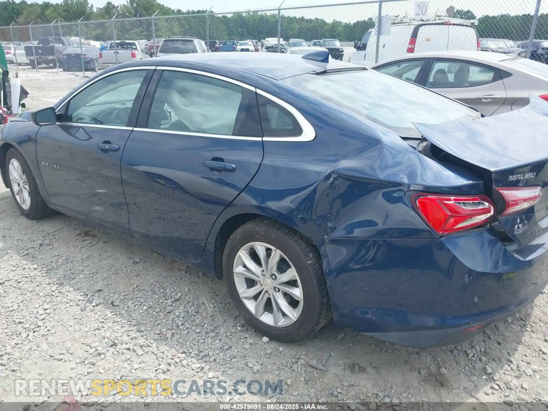 3 Photograph of a damaged car 1G1ZD5ST5MF013161 CHEVROLET MALIBU 2021
