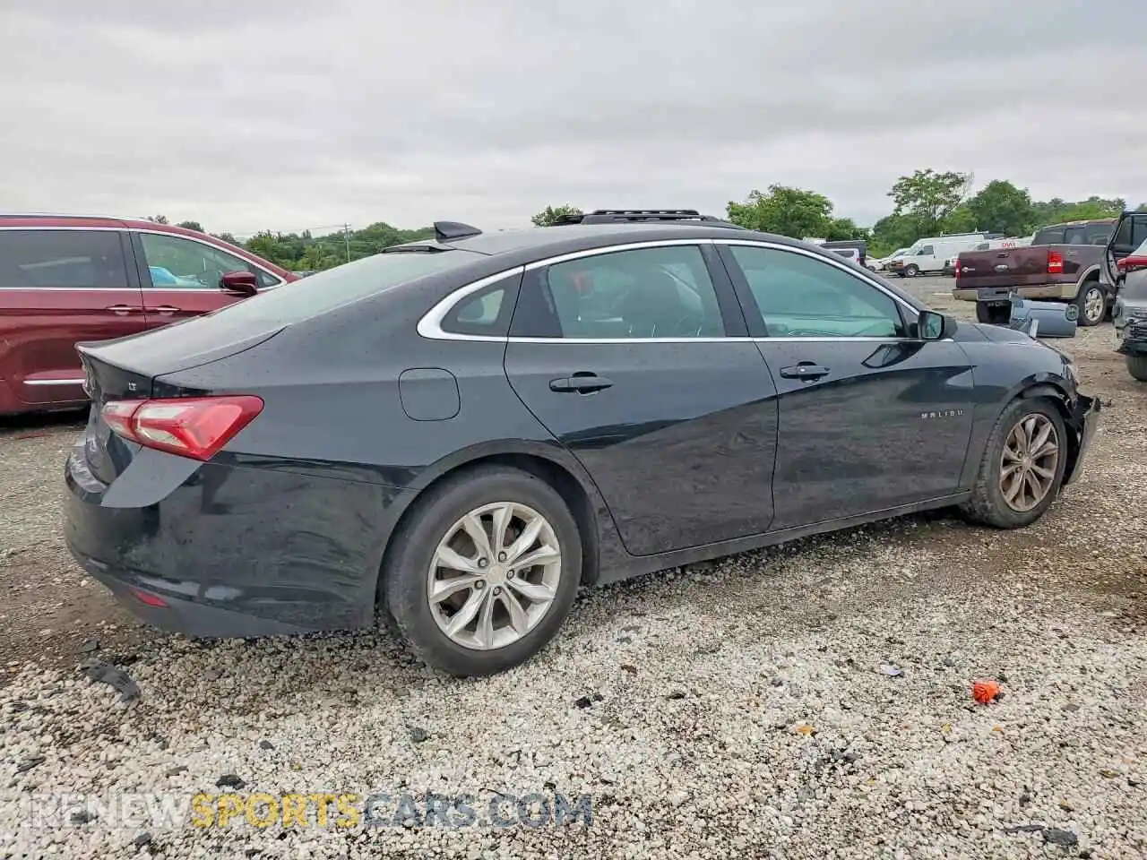 3 Photograph of a damaged car 1G1ZD5ST8MF023277 CHEVROLET MALIBU 2021