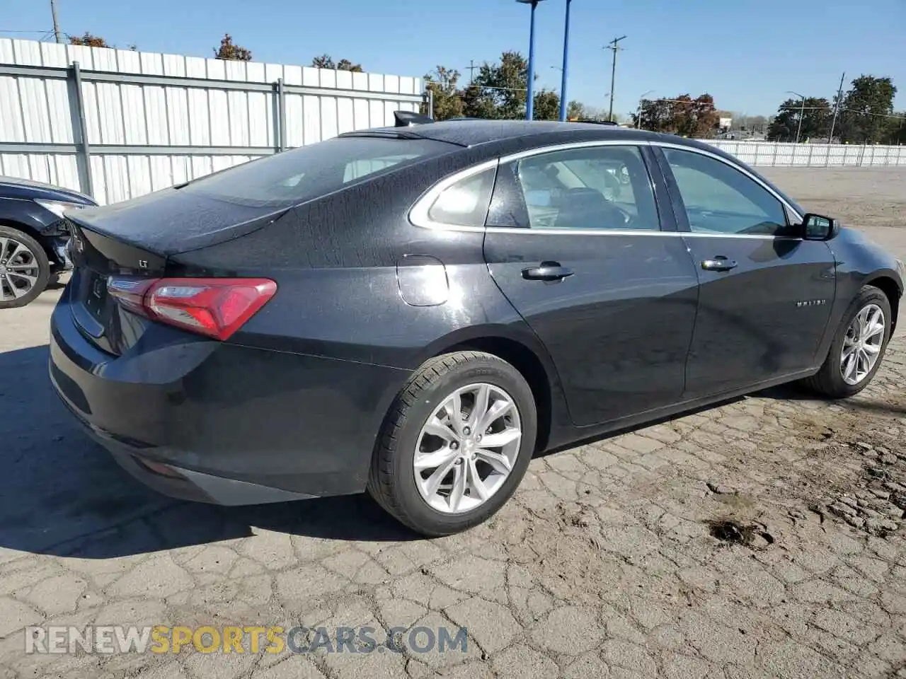 3 Photograph of a damaged car 1G1ZD5ST8MF027832 CHEVROLET MALIBU 2021