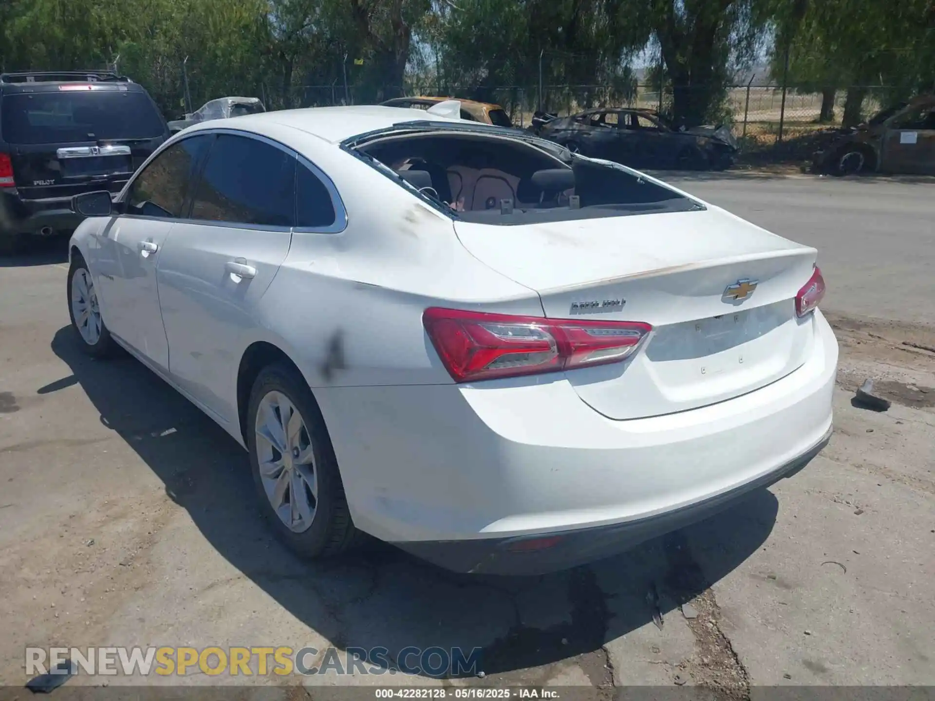 3 Photograph of a damaged car 1G1ZD5ST8MF065609 CHEVROLET MALIBU 2021