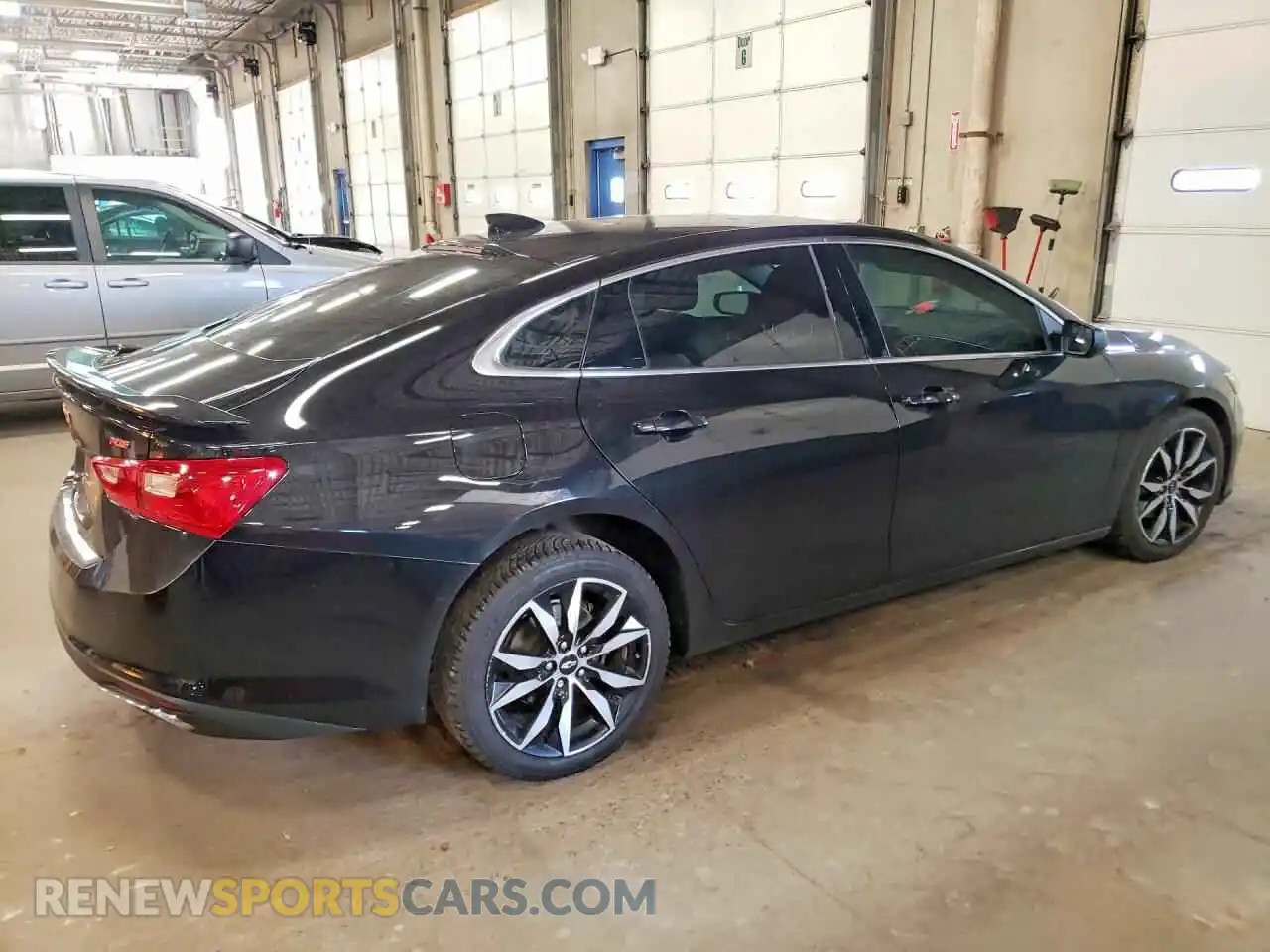 3 Photograph of a damaged car 1G1ZG5ST0MF060010 CHEVROLET MALIBU 2021