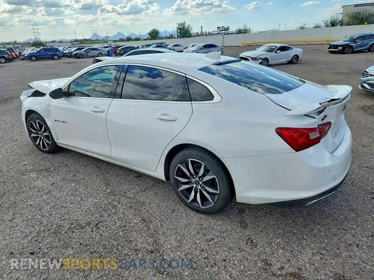 2 Photograph of a damaged car 1G1ZG5ST2MF041927 CHEVROLET MALIBU 2021