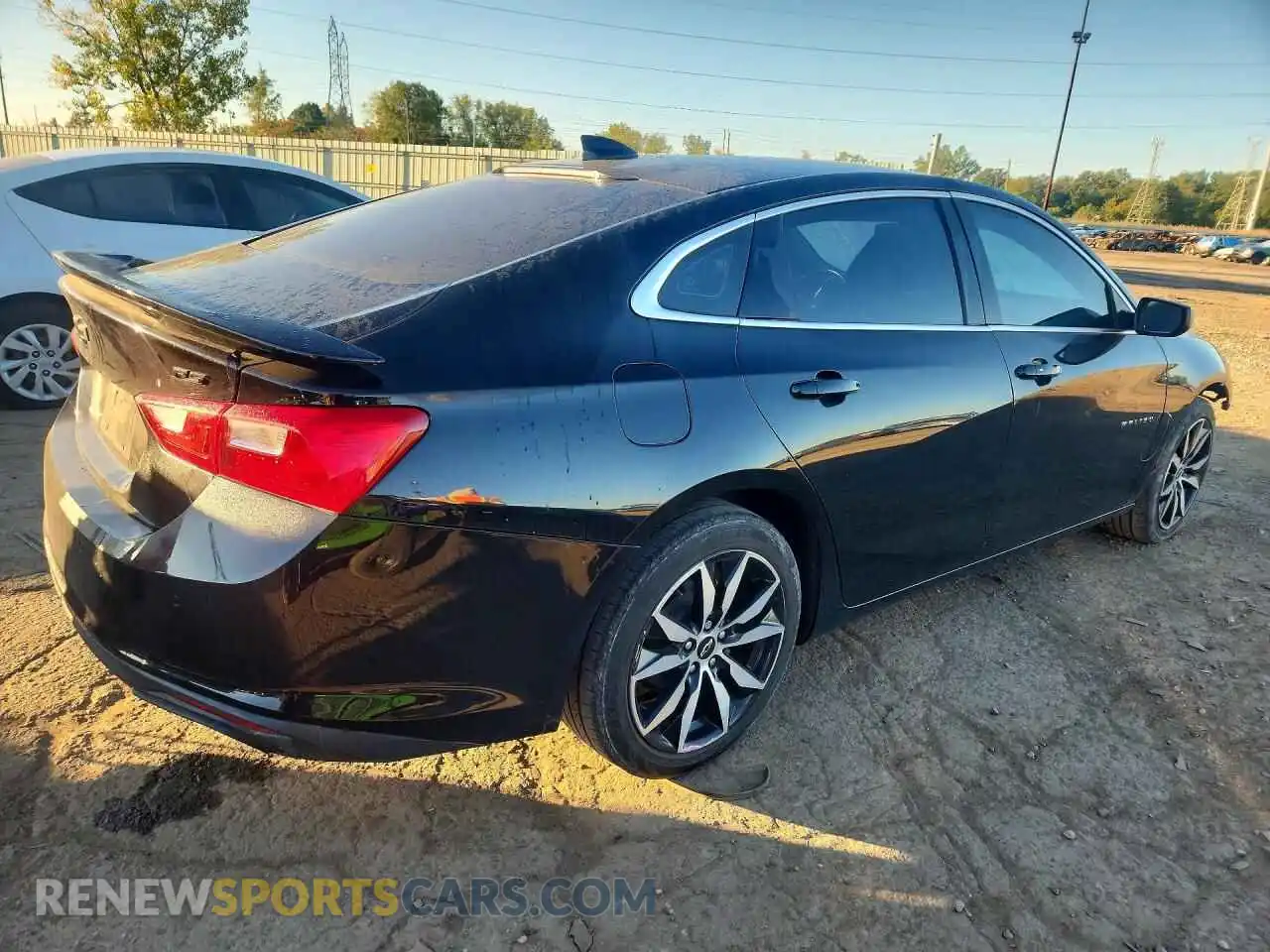 3 Фотография поврежденного автомобиля 1G1ZG5ST4MF034526 CHEVROLET MALIBU 2021