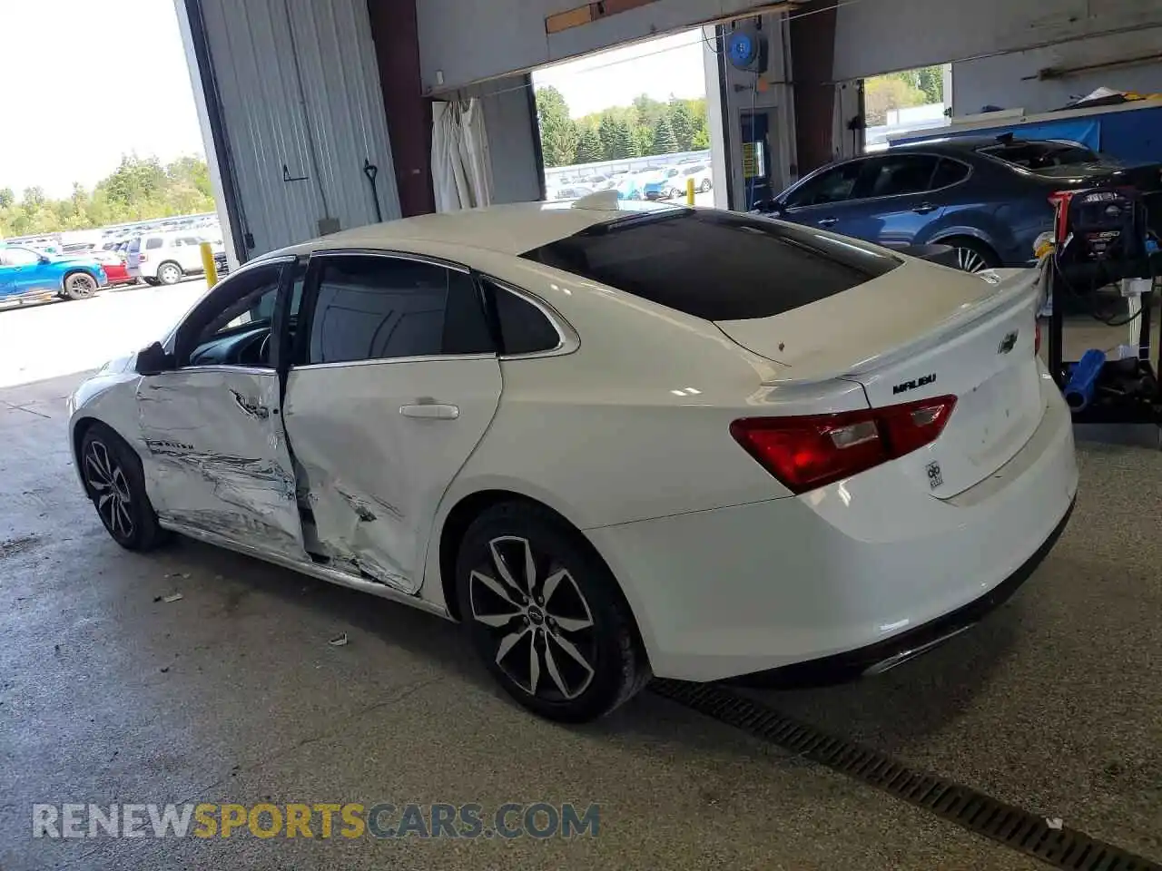 2 Photograph of a damaged car 1G1ZG5ST5MF045356 CHEVROLET MALIBU 2021