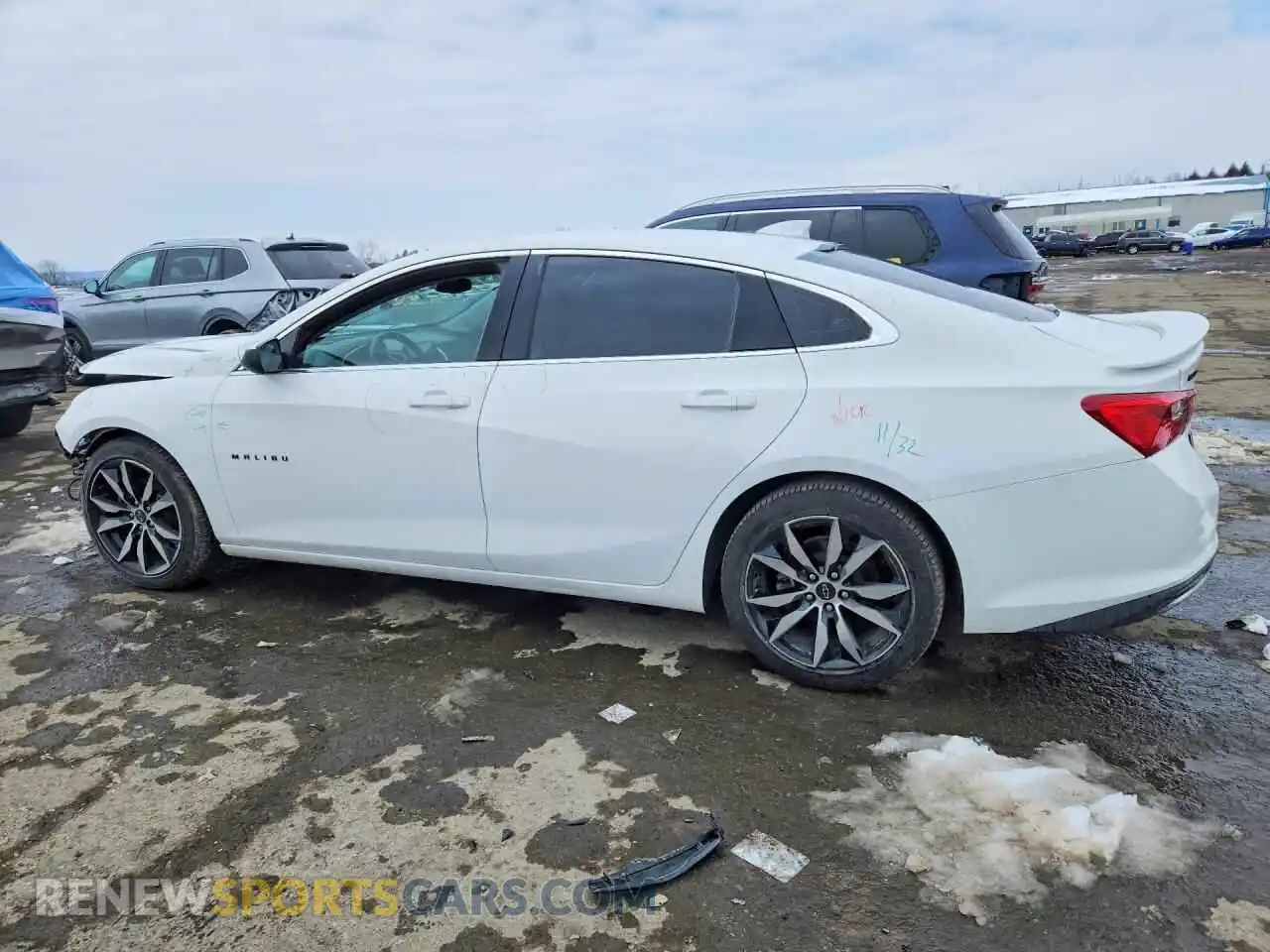 2 Photograph of a damaged car 1G1ZG5ST9MF016569 CHEVROLET MALIBU 2021